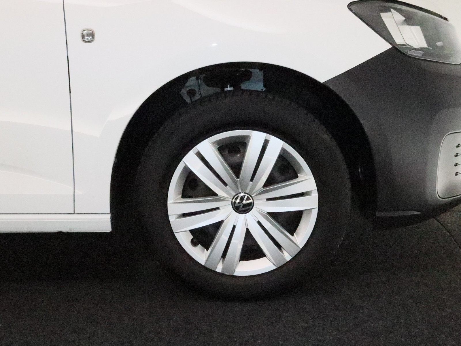 VW Caddy Cargo 2.0 TDI VW Caddy Cargo 2.0 TDI