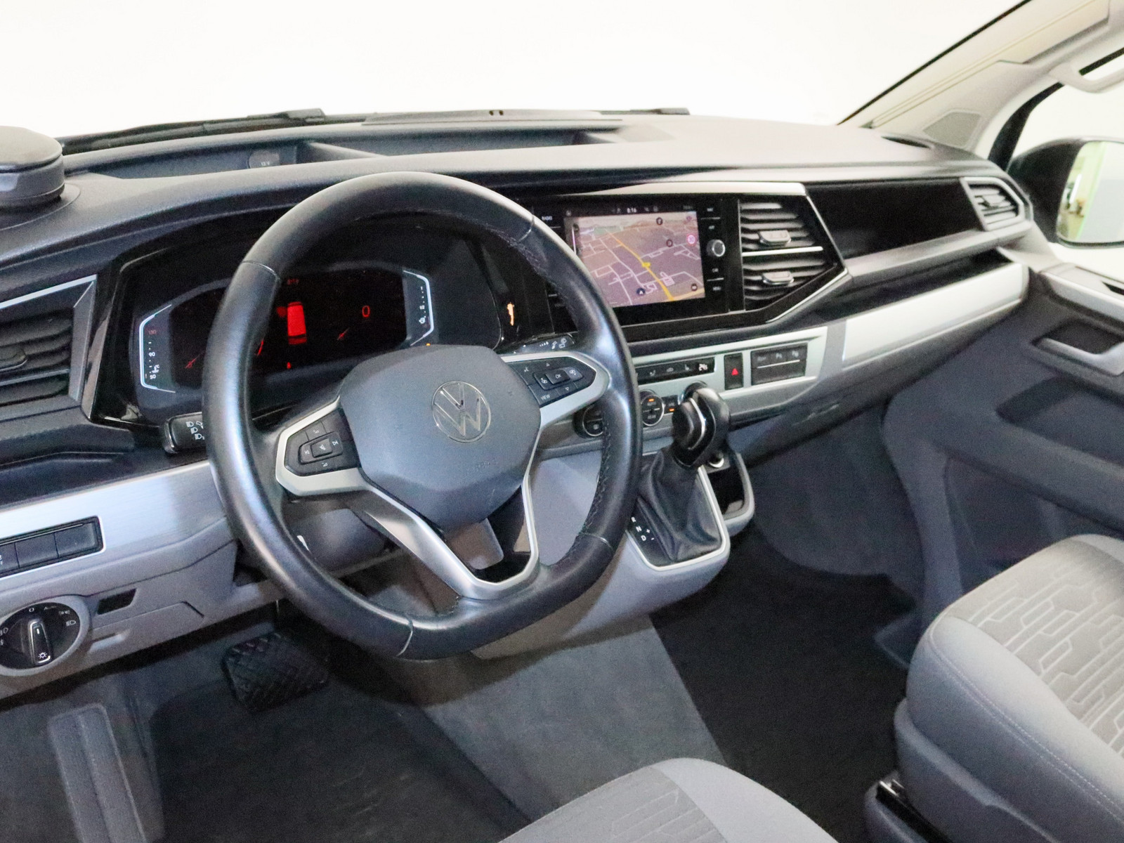 VW T6.1 California 2.0 TDI Coast Edition 4M VW T6.1 California 2.0 TDI Coast Edition 4M