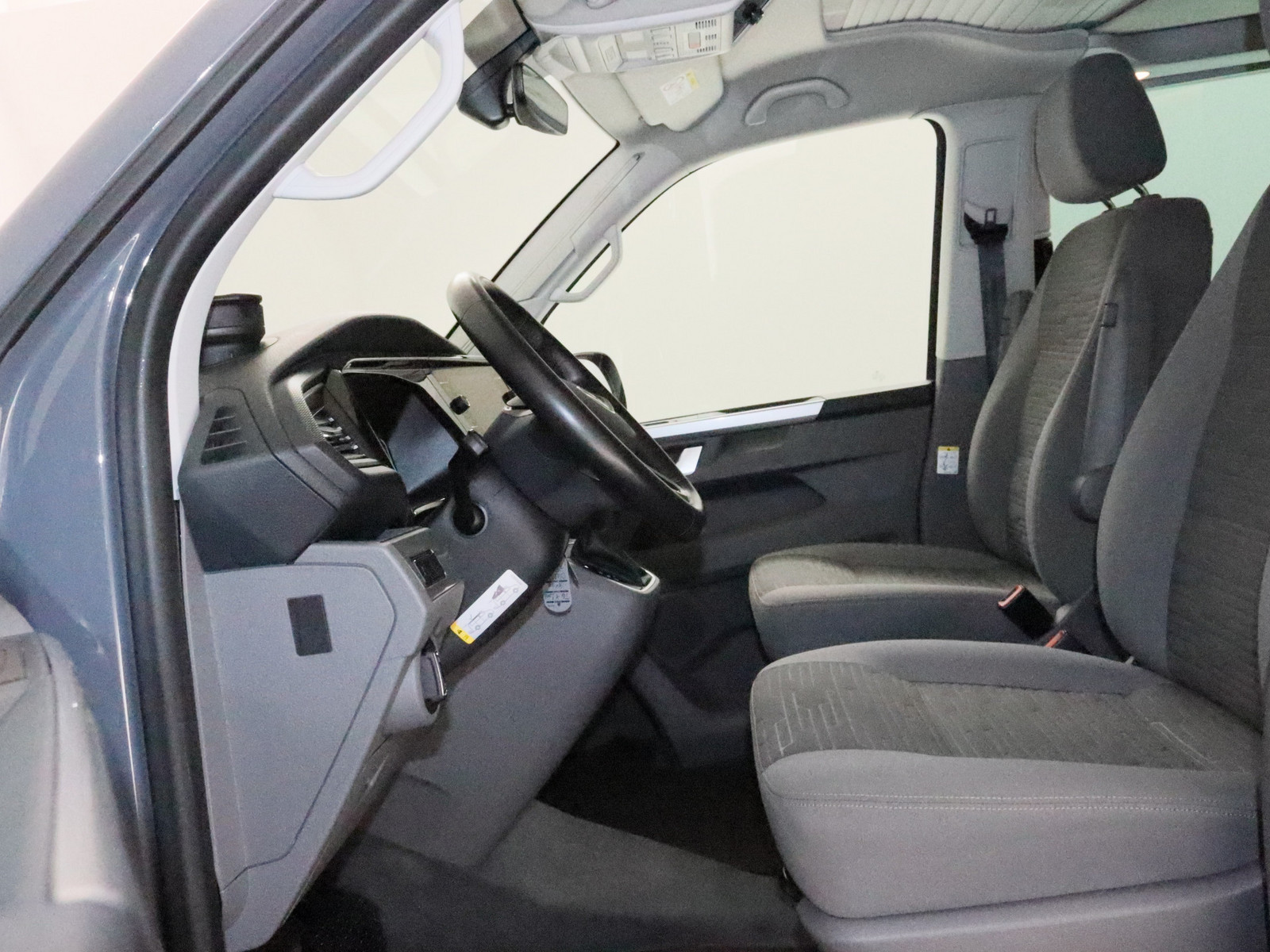 VW T6.1 California 2.0 TDI Coast Edition 4M VW T6.1 California 2.0 TDI Coast Edition 4M