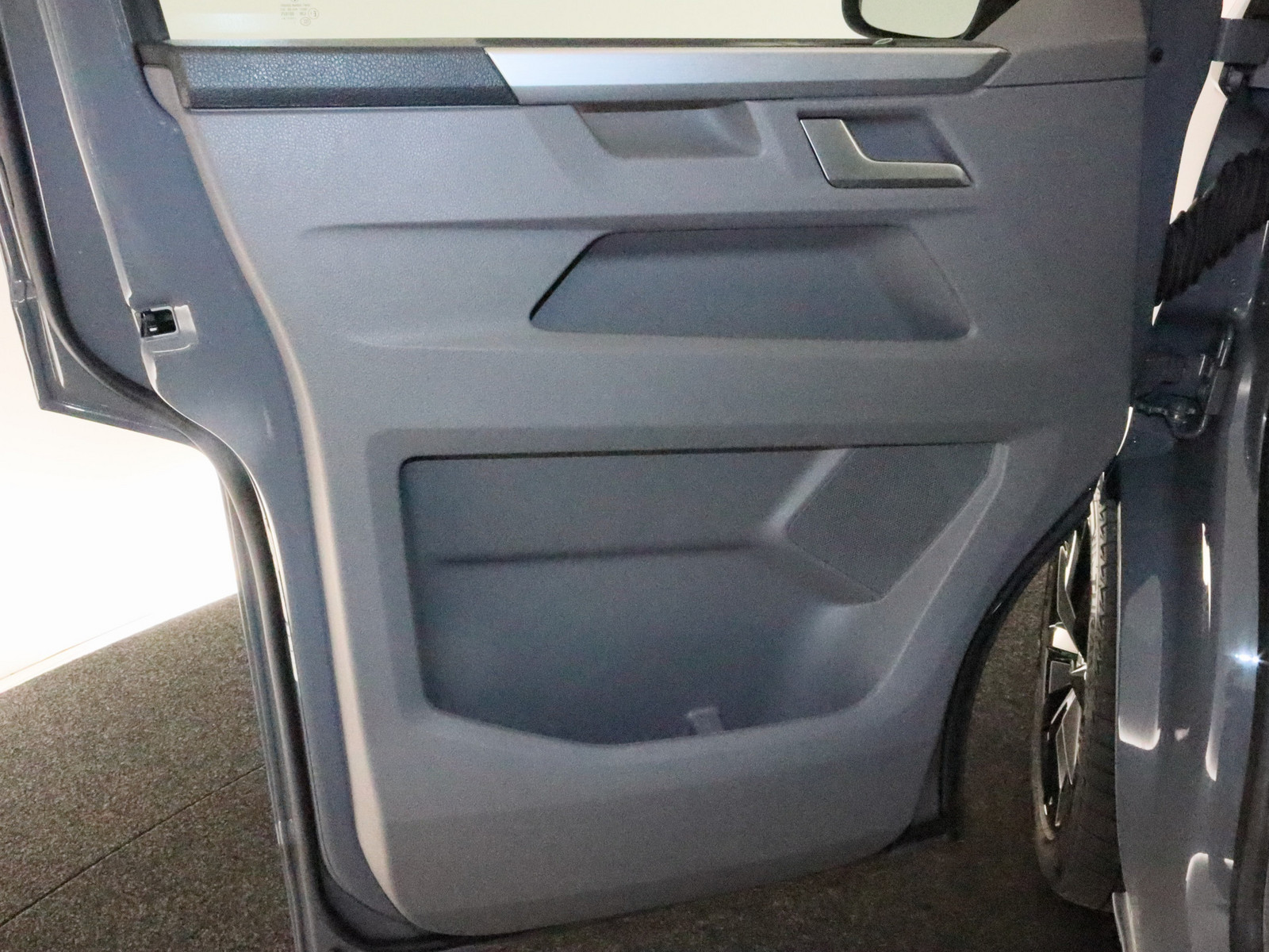 VW T6.1 California 2.0 TDI Coast Edition 4M VW T6.1 California 2.0 TDI Coast Edition 4M