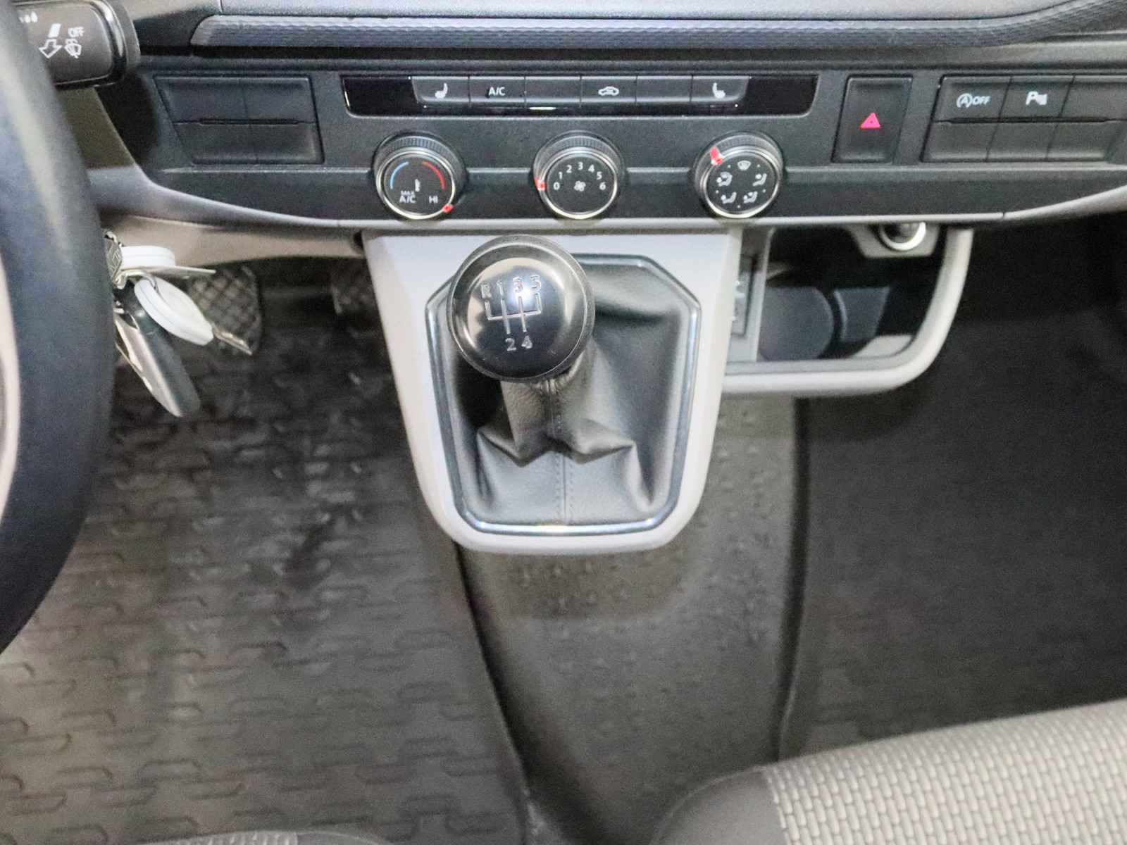 VW T6.1 Kasten 2.0 TDI VW T6.1 Kasten 2.0 TDI