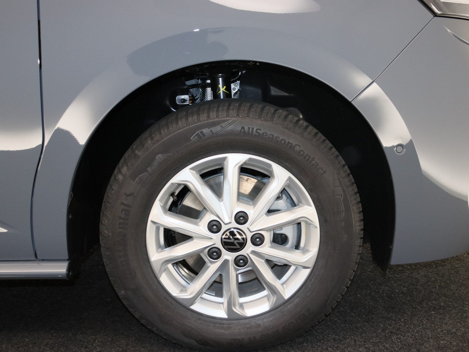 VW T7 Multivan 2.0 TDI Life lang VW T7 Multivan 2.0 TDI Life lang