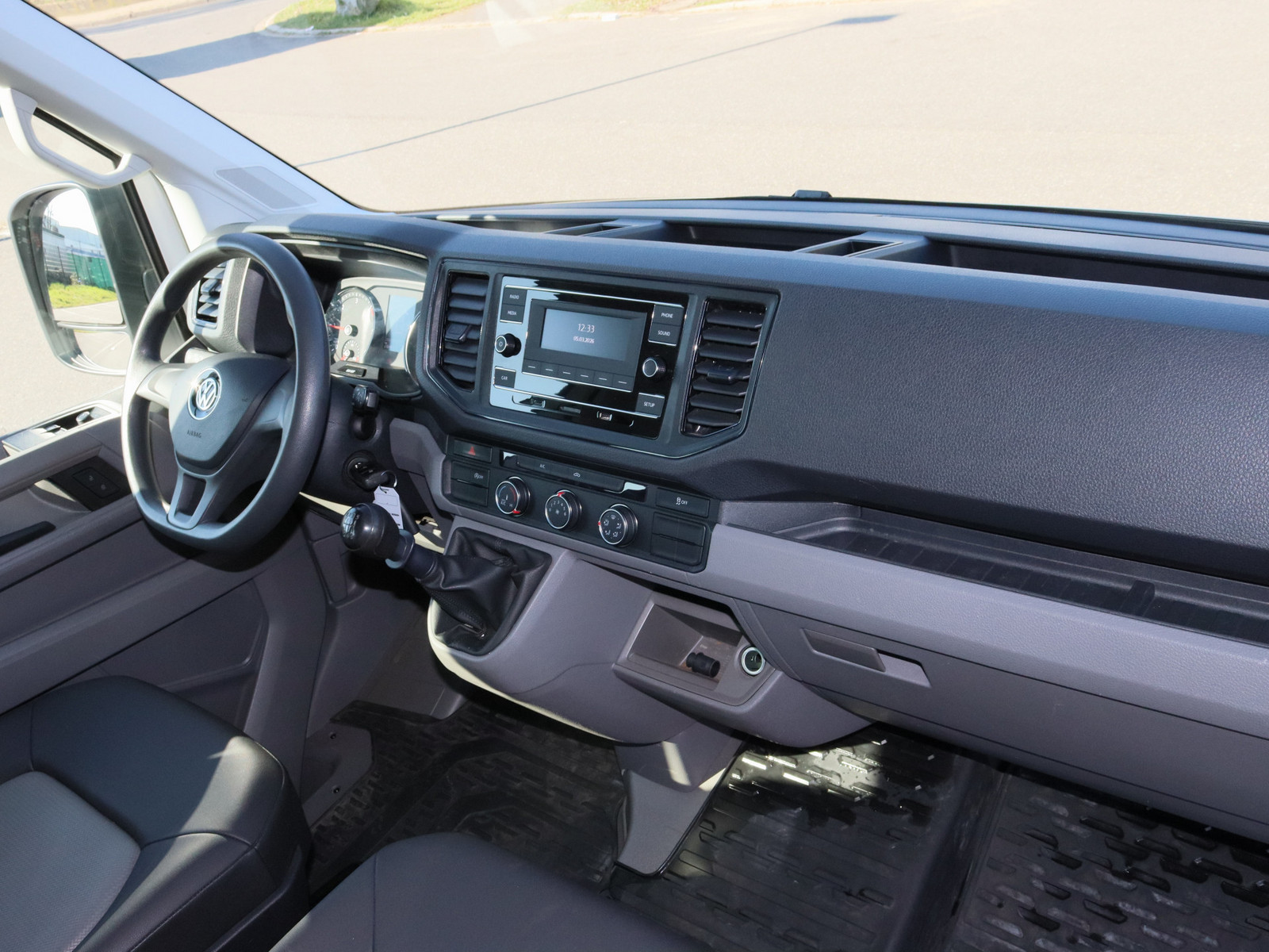 VW Crafter 35 2.0 TDI Pritsche DOKA L2 VW Crafter 35 2.0 TDI Pritsche DOKA L2