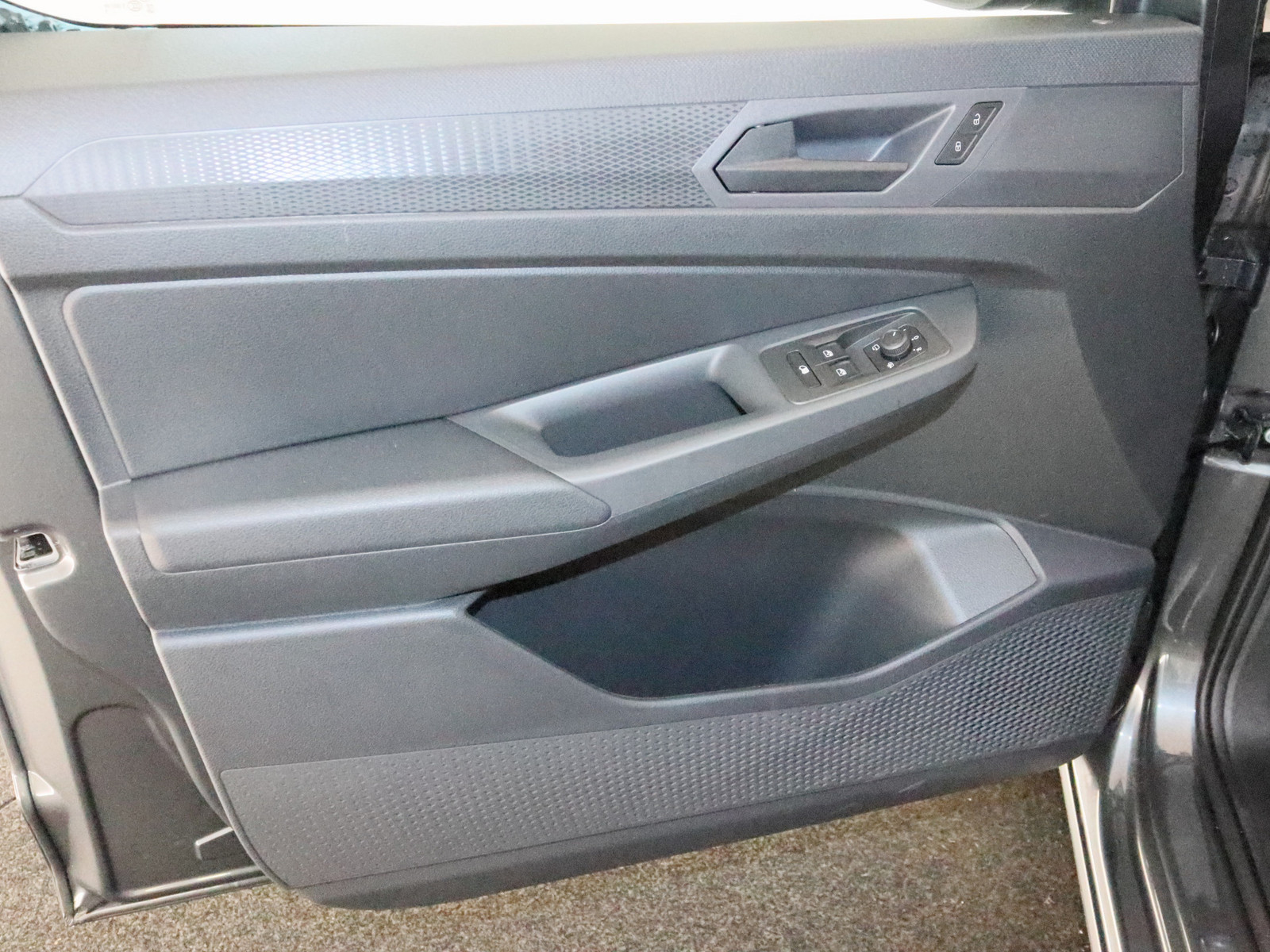 VW Caddy 2.0 TDI Cargo Maxi VW Caddy 2.0 TDI Cargo Maxi