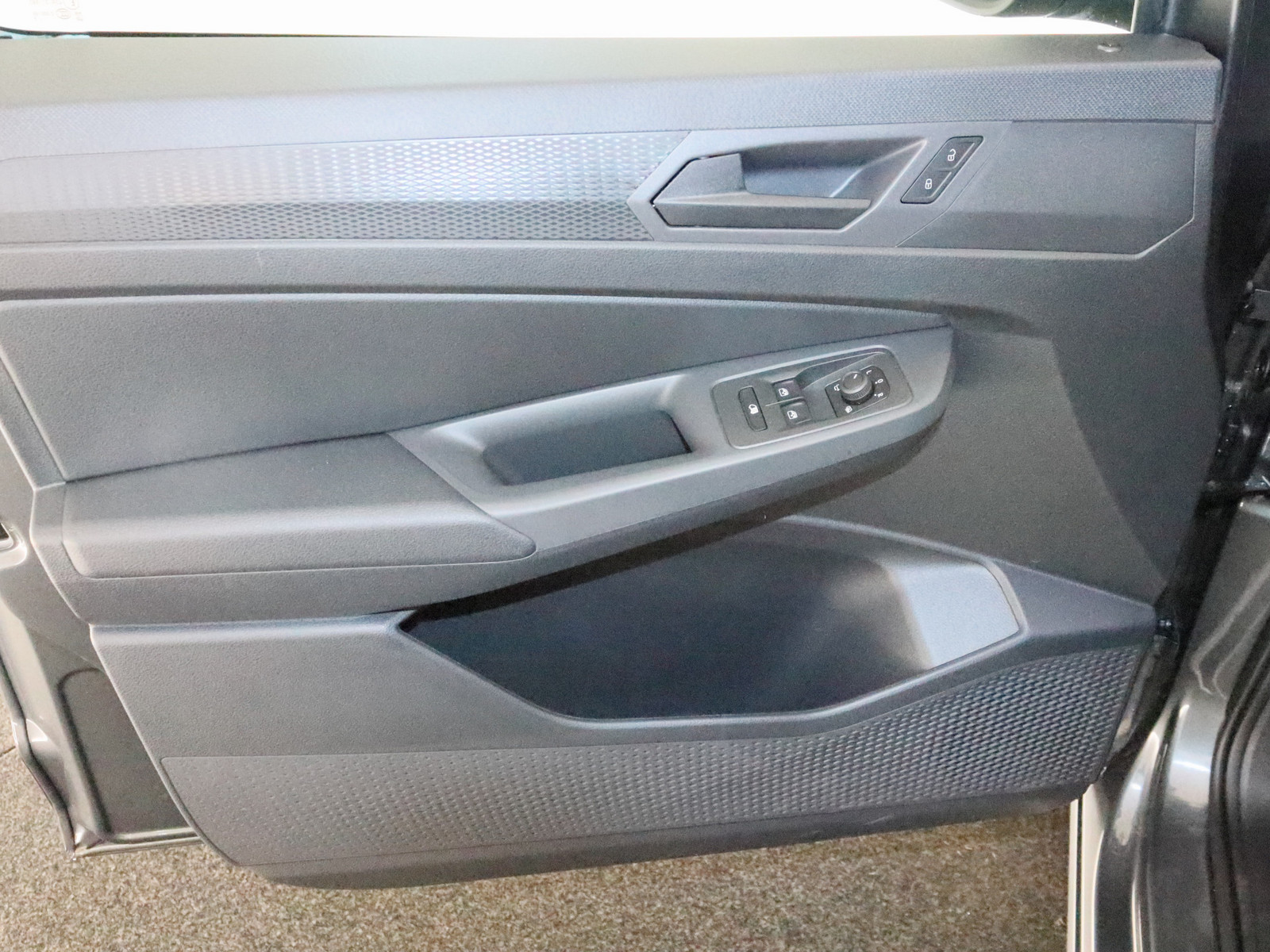 VW Caddy 2.0 TDI Cargo Maxi VW Caddy 2.0 TDI Cargo Maxi