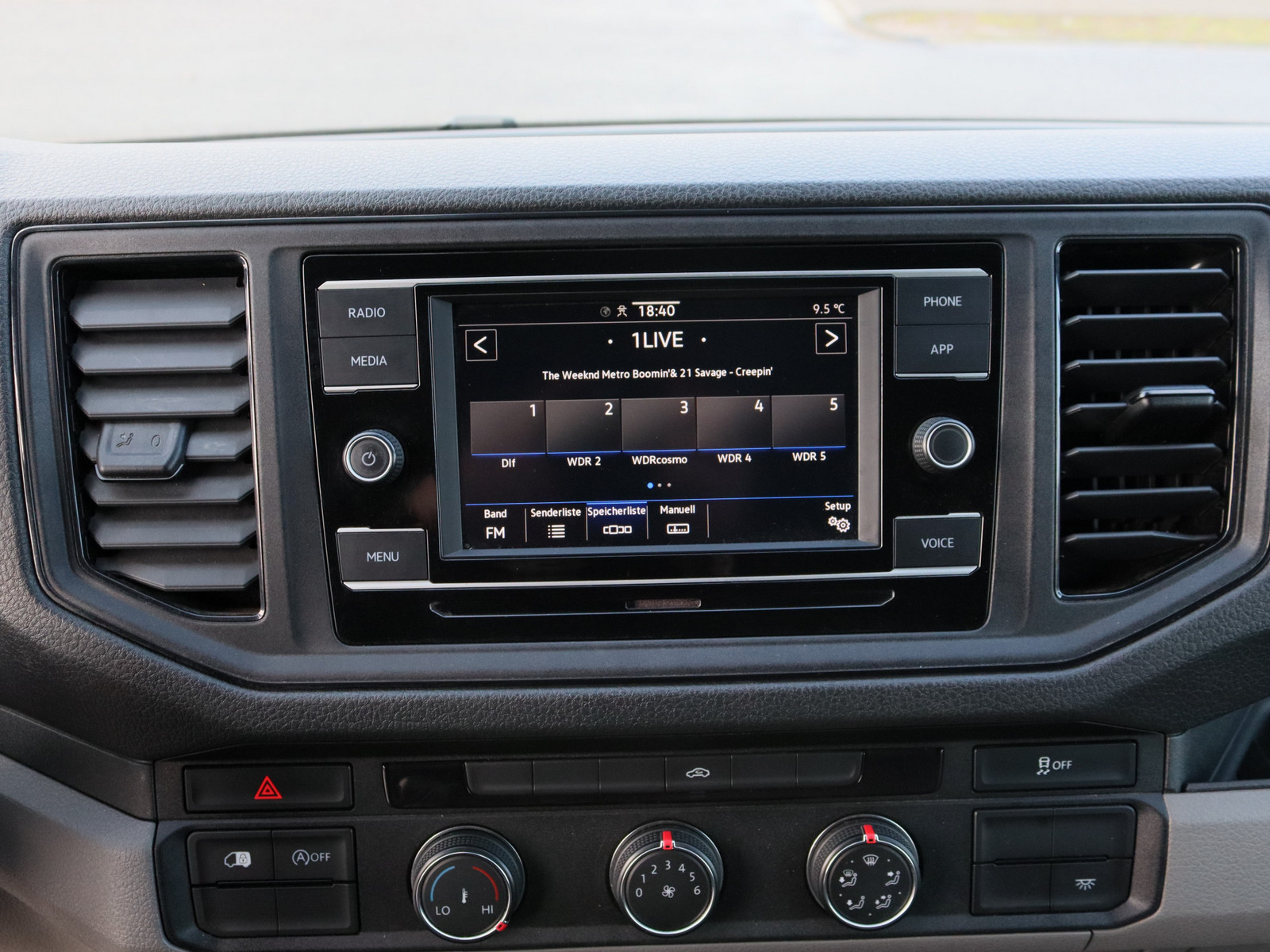 VW Crafter 30 2.0 TDI L2H2 FWD VW Crafter 30 2.0 TDI L2H2 FWD