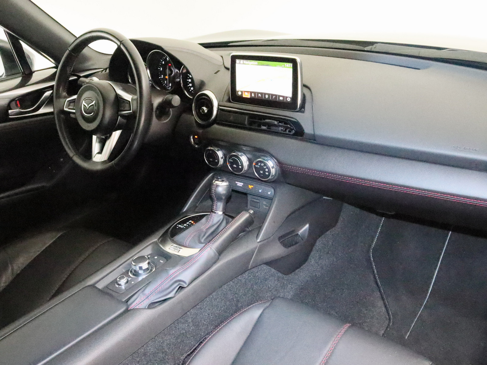 MAZDA MX-5 2.0 Sports-Line RF MAZDA MX-5 2.0 Sports-Line RF