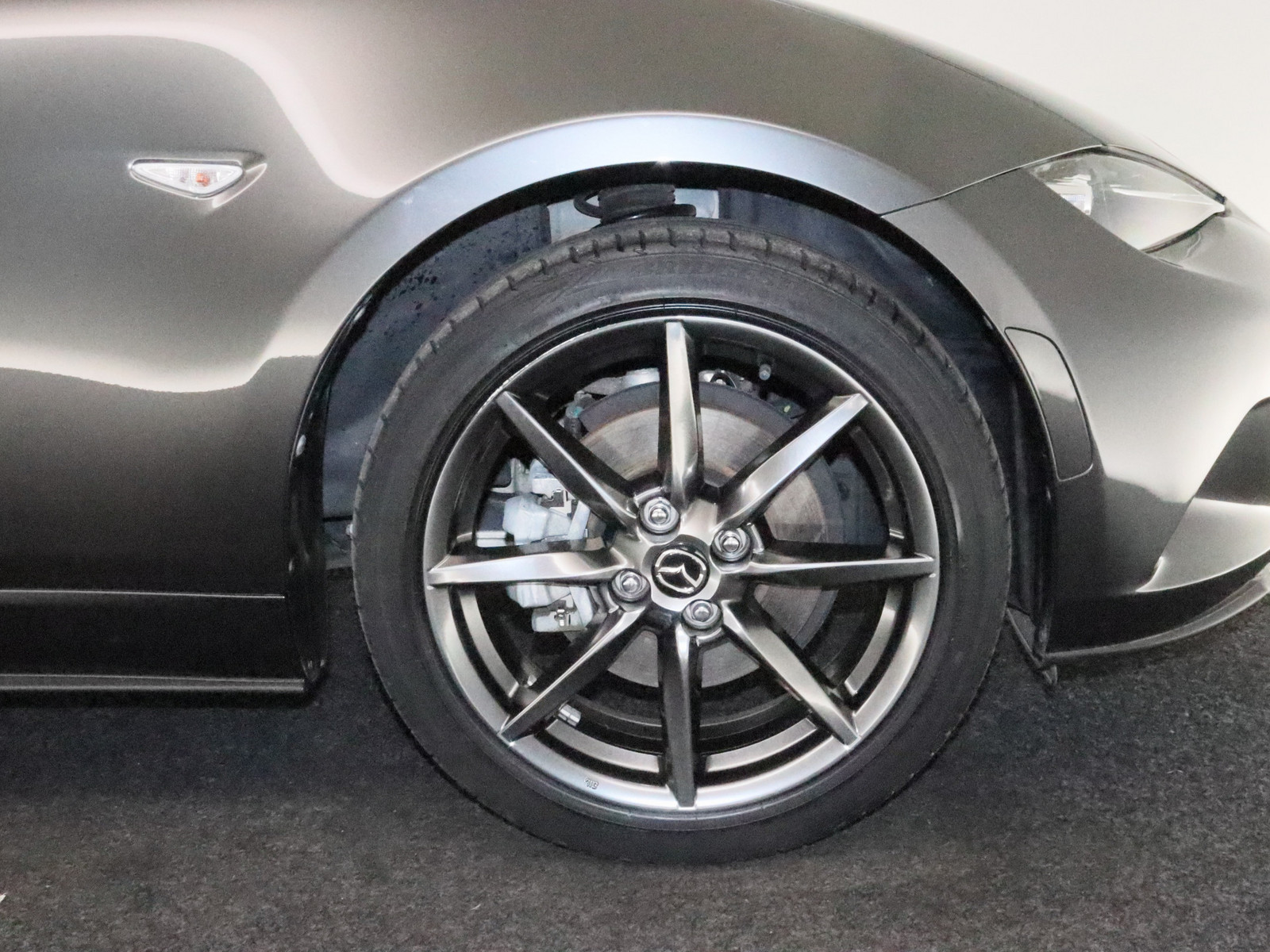 MAZDA MX-5 2.0 Sports-Line RF MAZDA MX-5 2.0 Sports-Line RF