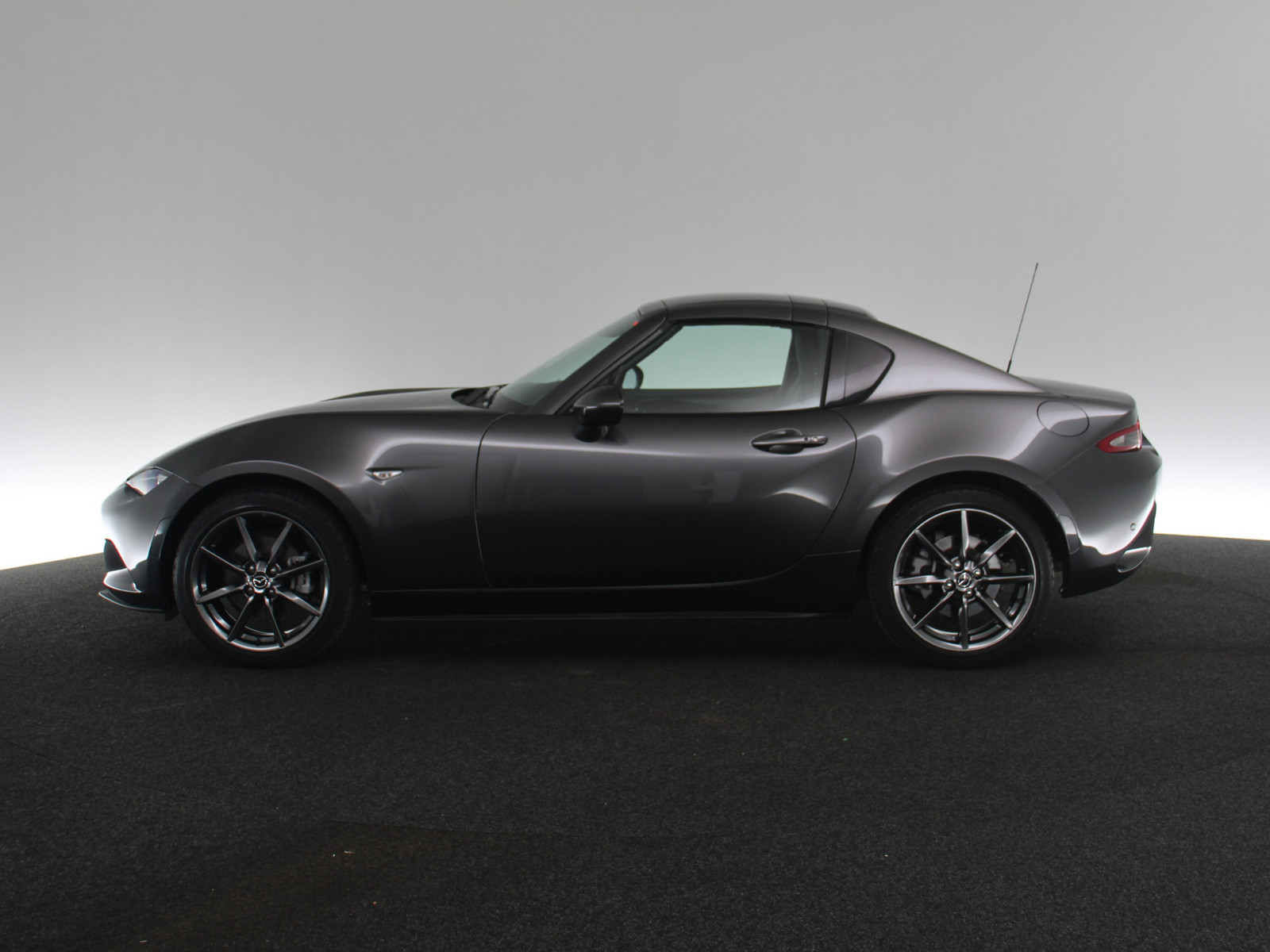 MAZDA MX-5 2.0 Sports-Line RF MAZDA MX-5 2.0 Sports-Line RF