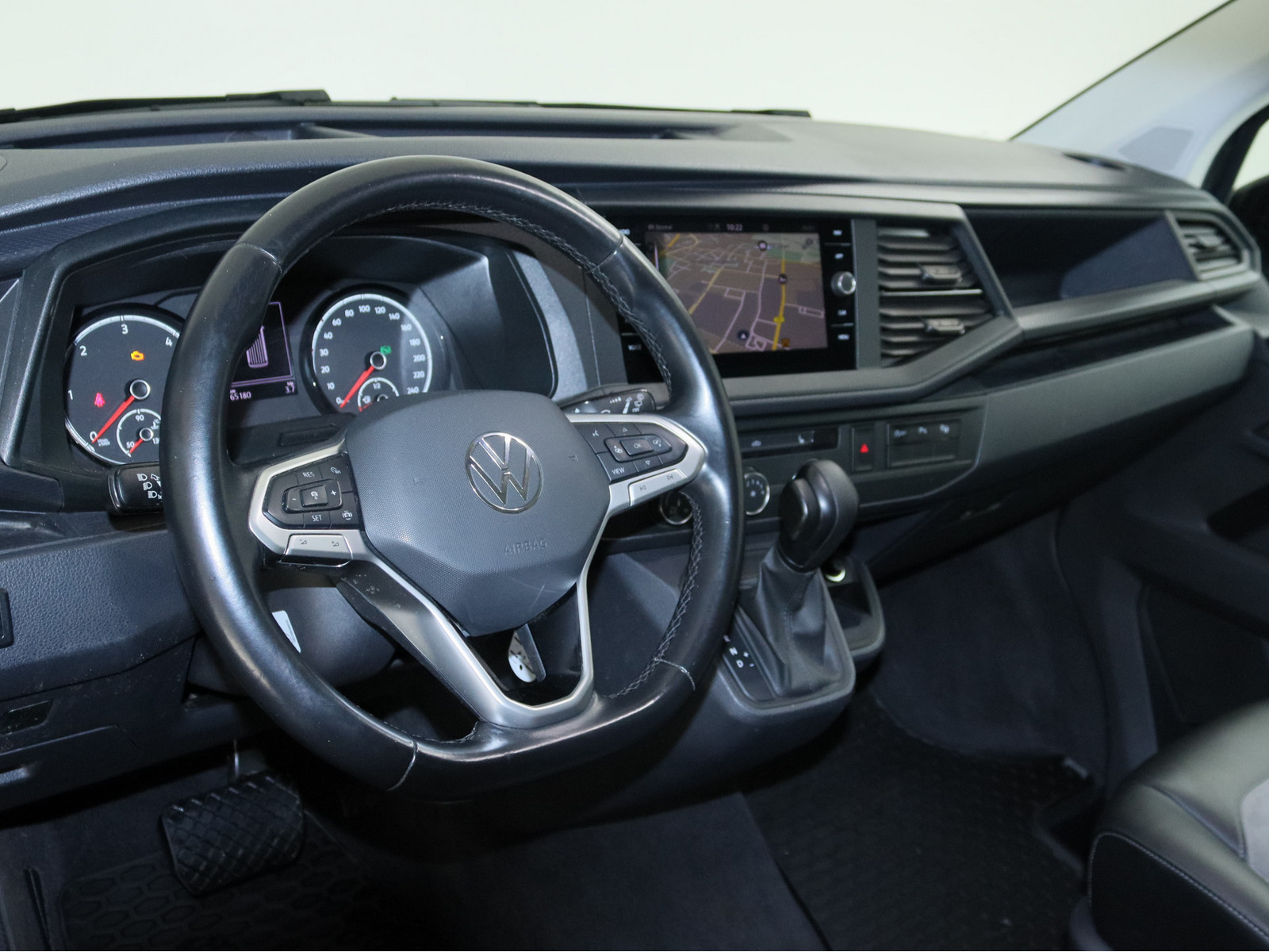 VW T6.1 California 2.0 TDI California Beach Tour 4Motion VW T6.1 California 2.0 TDI California Beach Tour 4Motion