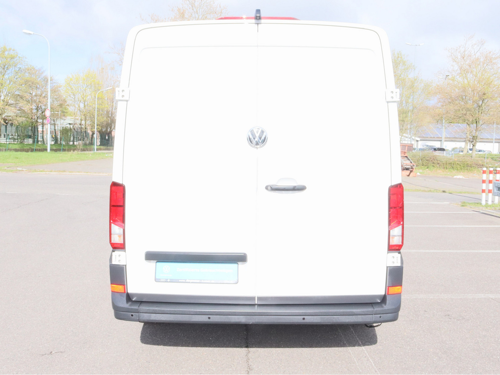 VW Crafter 35 Kasten 2.0 TDI L2H1 VW Crafter 35 Kasten 2.0 TDI L2H1