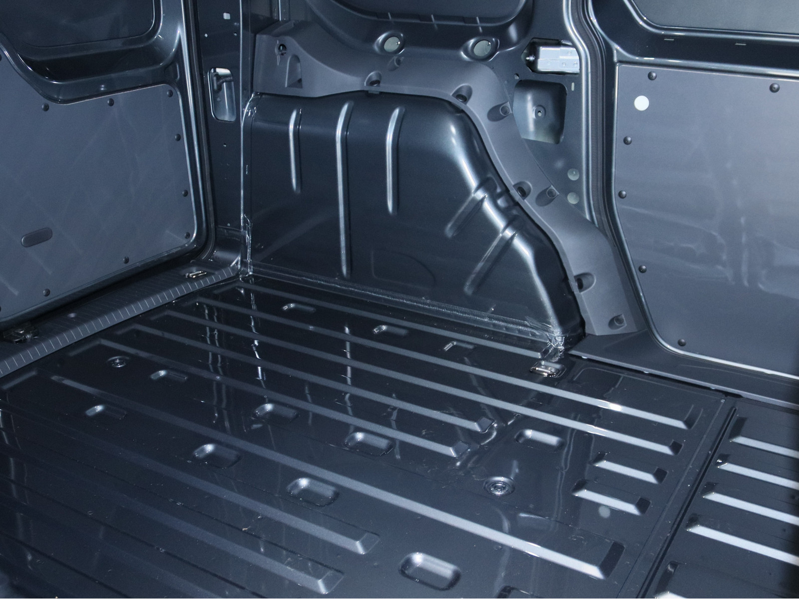 VW Caddy 2.0 TDI Cargo VW Caddy 2.0 TDI Cargo