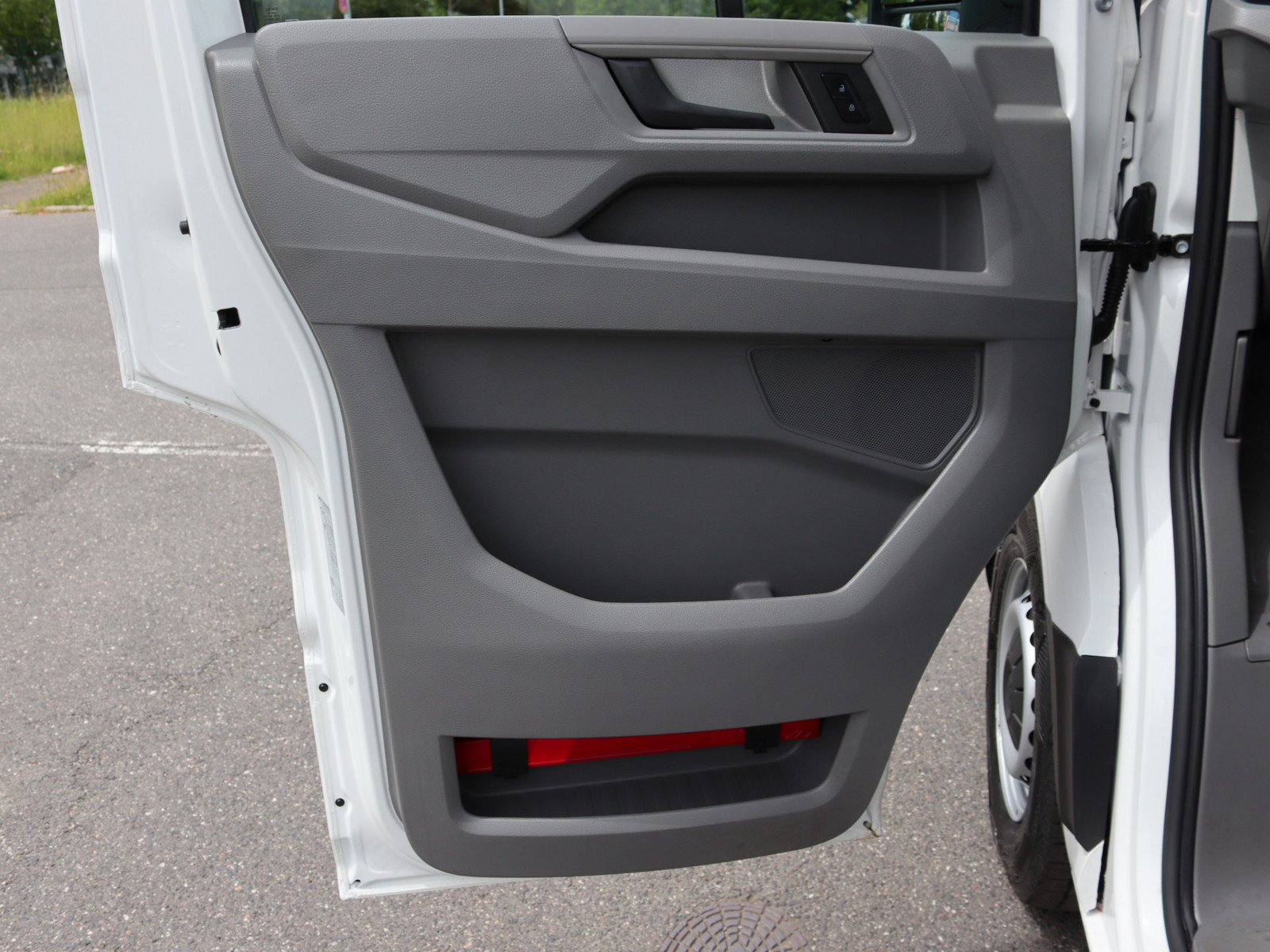 VW Crafter Kasten 35 2.0 TDI L3H2 VW Crafter Kasten 35 2.0 TDI L3H2