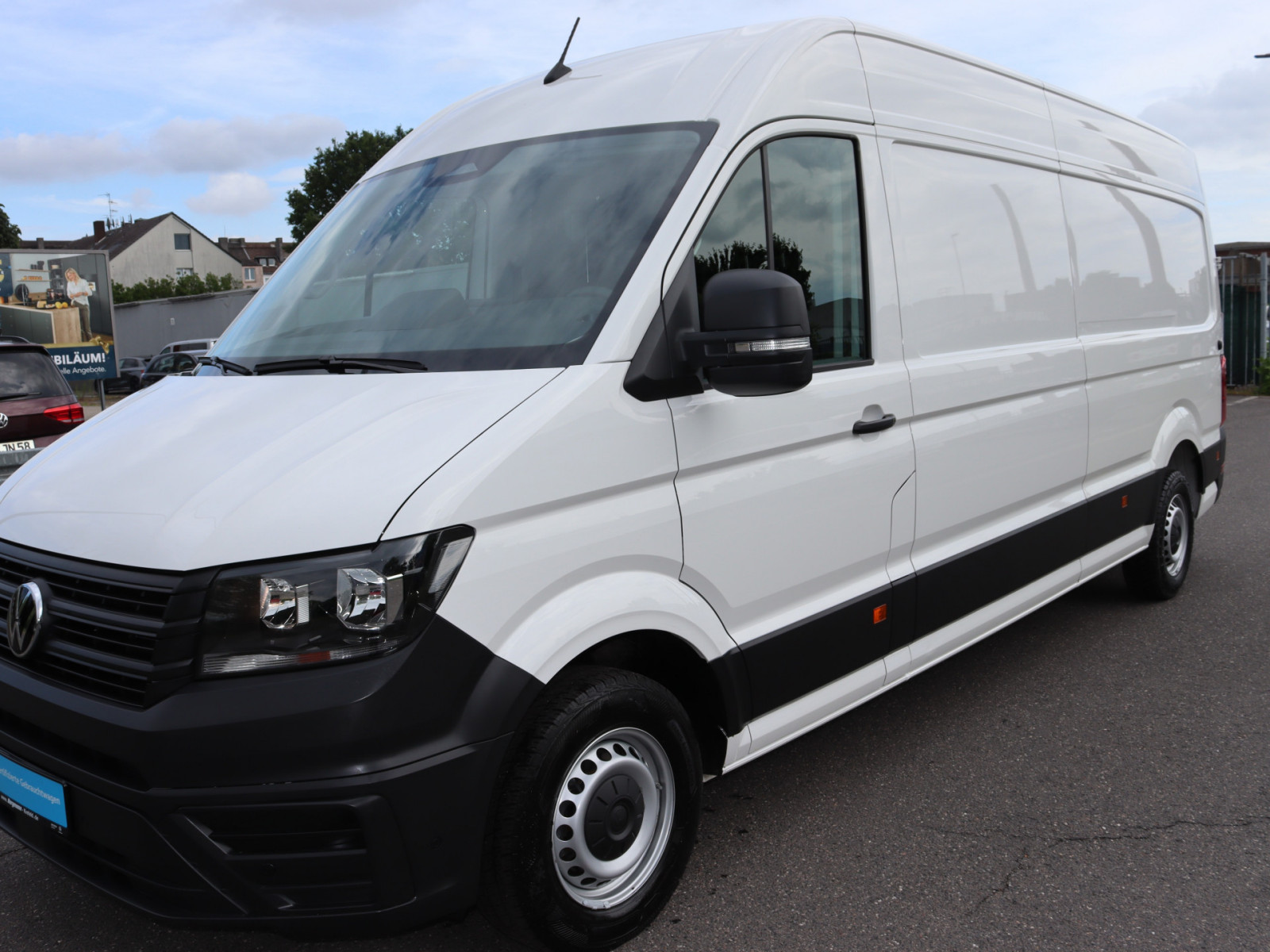 VW Crafter 35 2.0 TDI L3H2 FWD VW Crafter 35 2.0 TDI L3H2 FWD