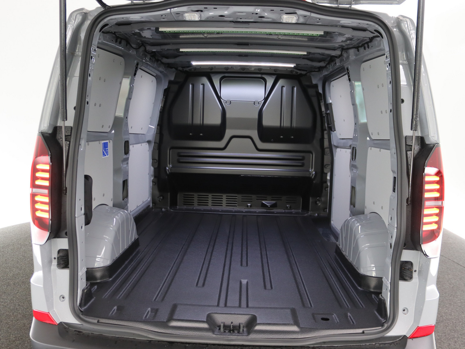 VW Kasten 2.0 TDI KR L1H1 VW Kasten 2.0 TDI KR L1H1
