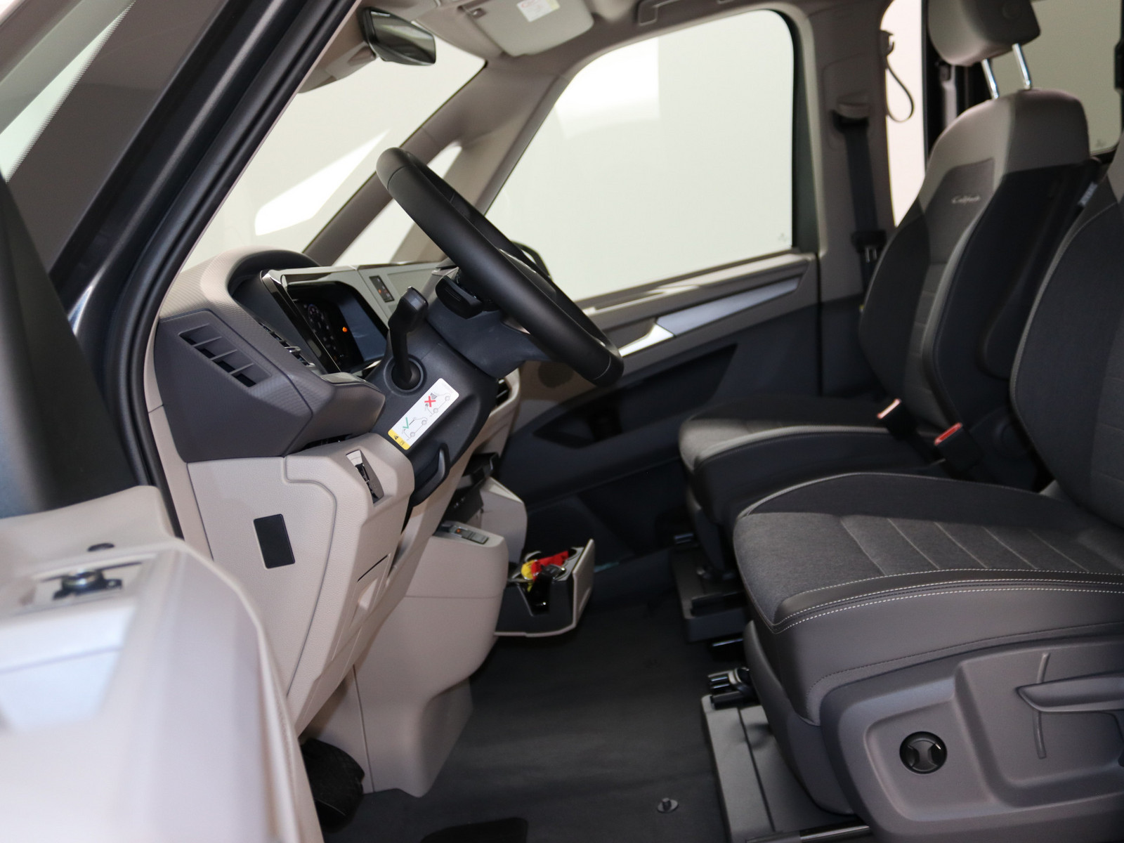 VW T7 California 2.0 TDI Ocean AHK MATRIX-LED STAND VW T7 California 2.0 TDI Ocean AHK MATRIX-LED STAND