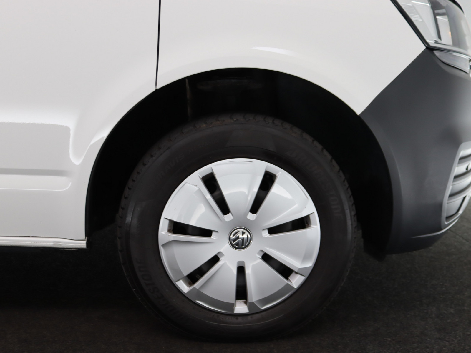 VW T6.1 Transporter Kasten 2.0 TDI VW T6.1 Transporter Kasten 2.0 TDI