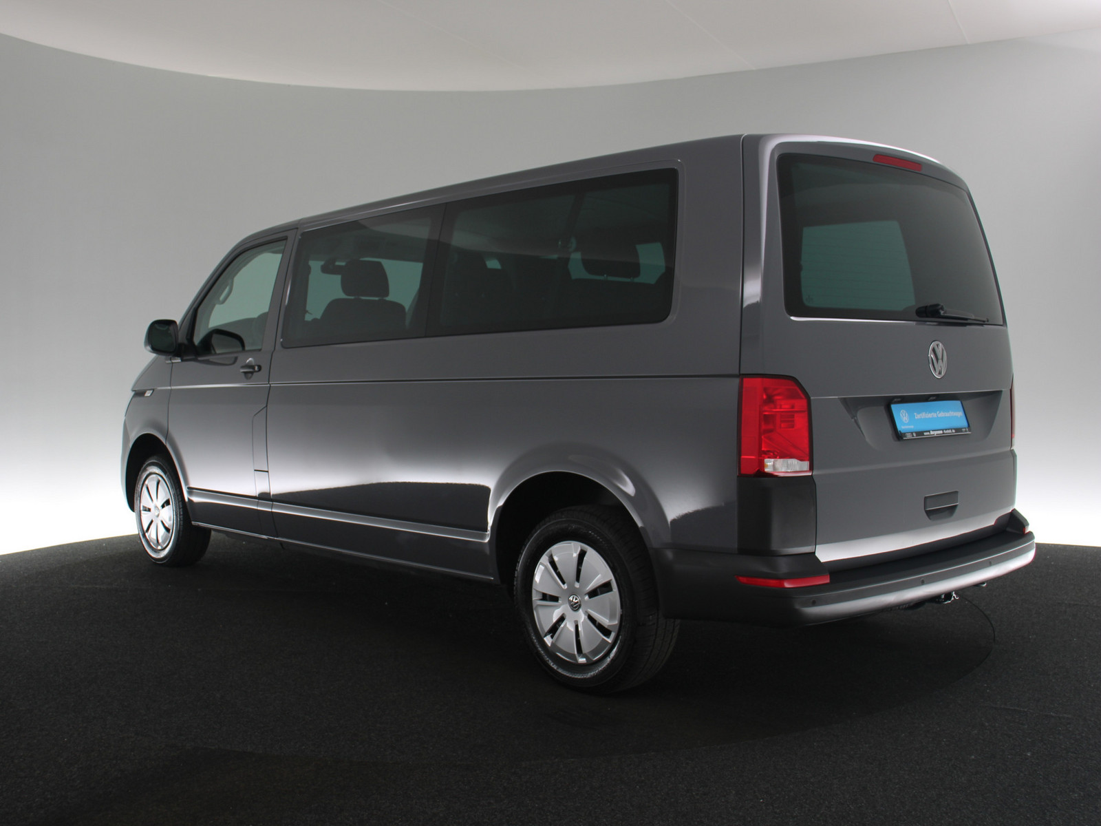 VW T6.1 Transporter Kombi 2.0 TDI lang FWD VW T6.1 Transporter Kombi 2.0 TDI lang FWD