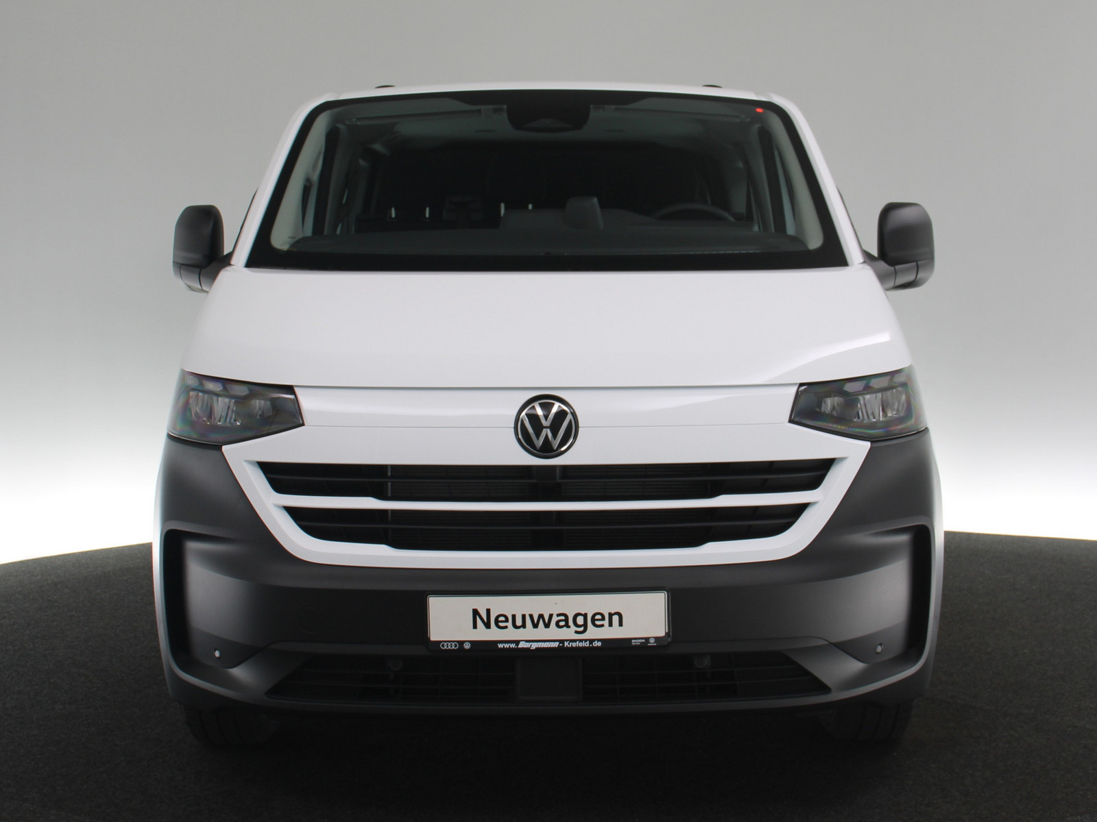 VW T7 Transporter Kasten Plus 2.0 TDI KR VW T7 Transporter Kasten Plus 2.0 TDI KR