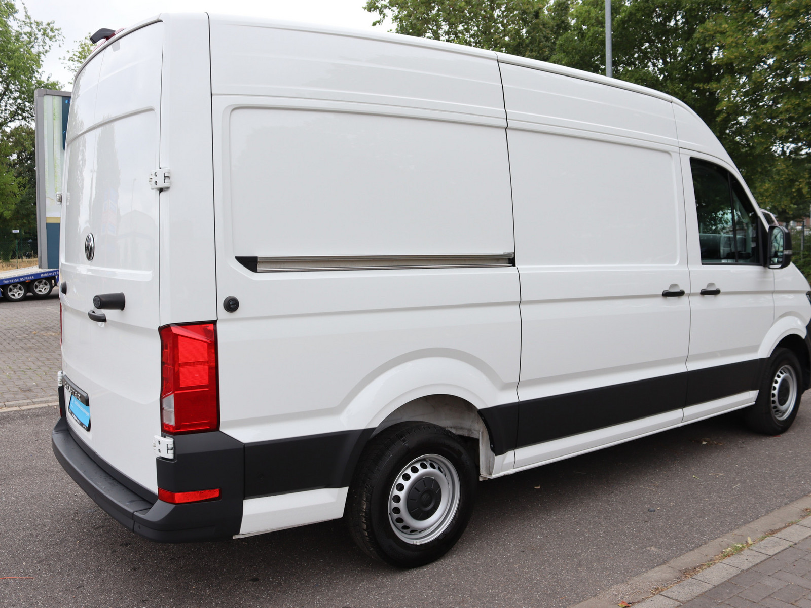 VW Crafter 35 2.0 TDI L2H2 FWD VW Crafter 35 2.0 TDI L2H2 FWD