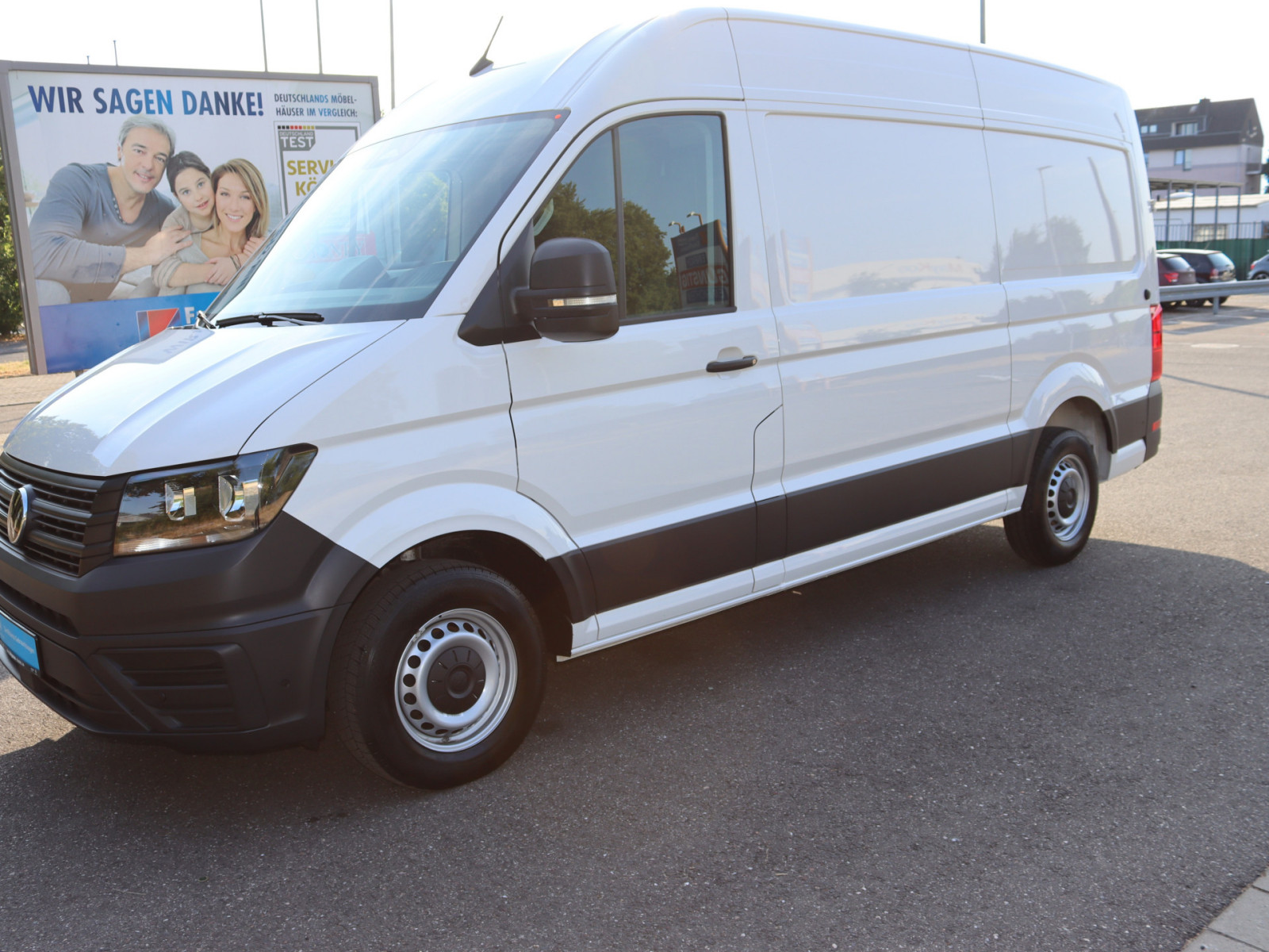 VW Crafter 35 2.0 TDI L2H2 FWD VW Crafter 35 2.0 TDI L2H2 FWD