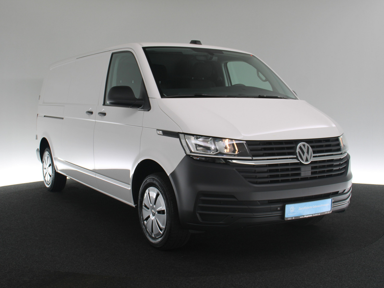 VW T6.1 Transporter Kasten 2.0 TDI lang FWD AHK PDC VW T6.1 Transporter Kasten 2.0 TDI lang FWD AHK PDC