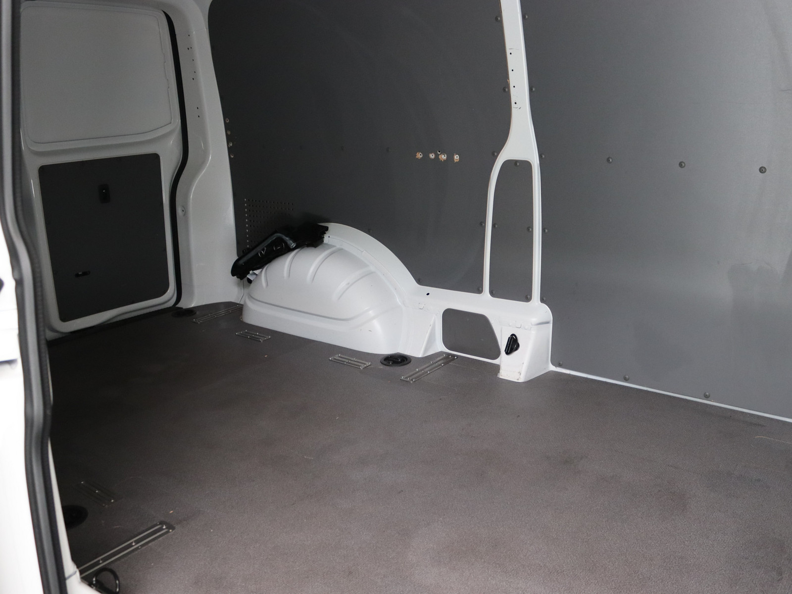 VW T6.1 Transporter Kasten 2.0 TDI lang FWD AHK PDC VW T6.1 Transporter Kasten 2.0 TDI lang FWD AHK PDC