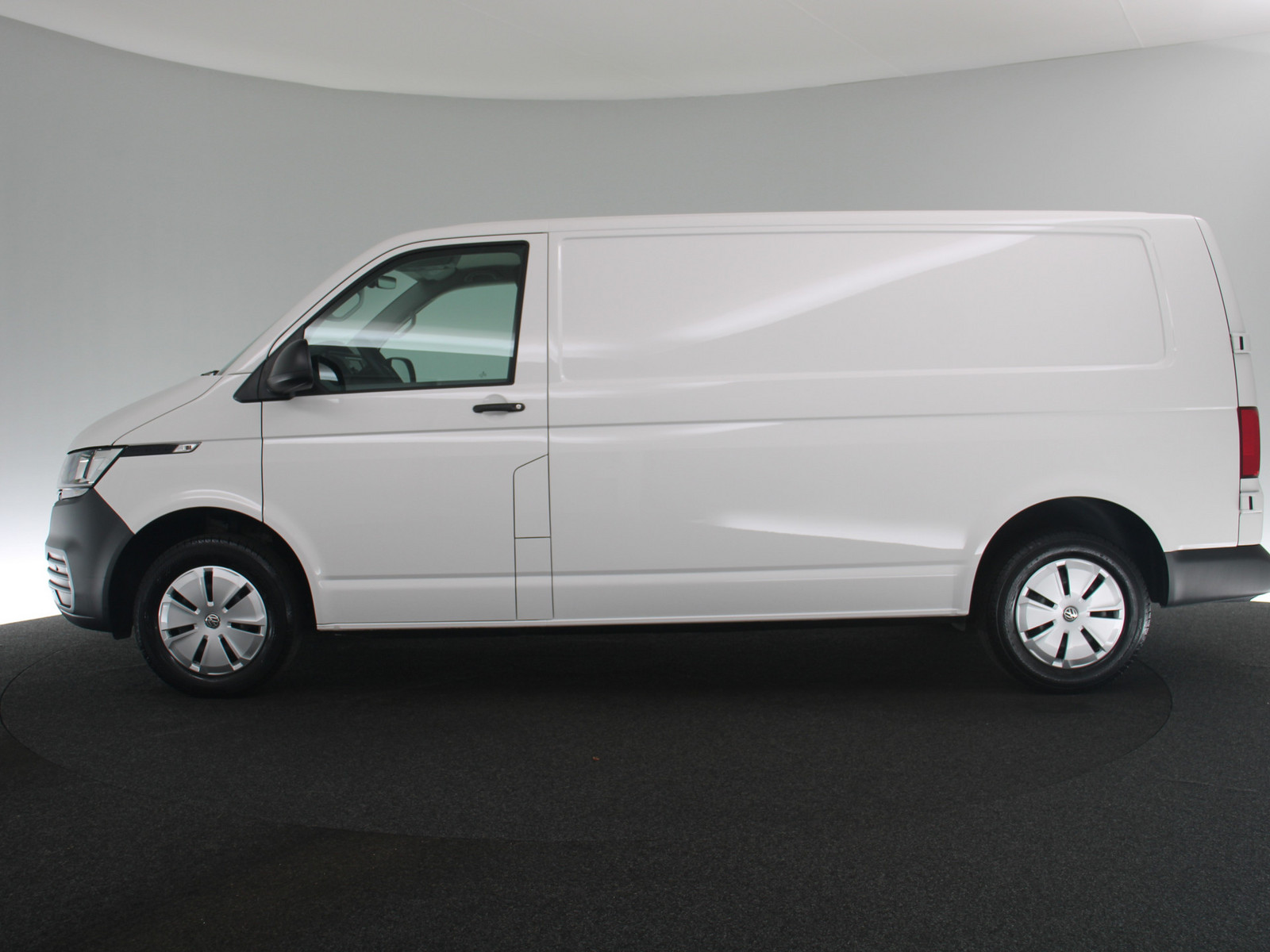 VW T6.1 Transporter Kasten 2.0 TDI lang FWD AHK PDC VW T6.1 Transporter Kasten 2.0 TDI lang FWD AHK PDC
