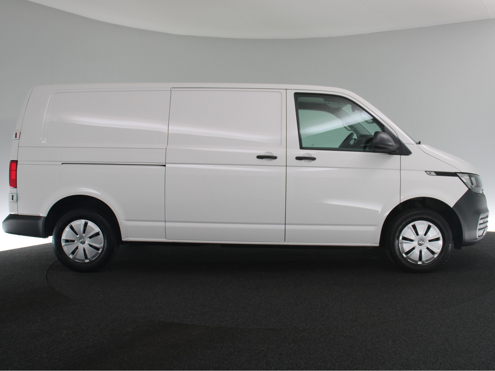 VW T6.1 Transporter Kasten 2.0 TDI lang FWD AHK PDC VW T6.1 Transporter Kasten 2.0 TDI lang FWD AHK PDC