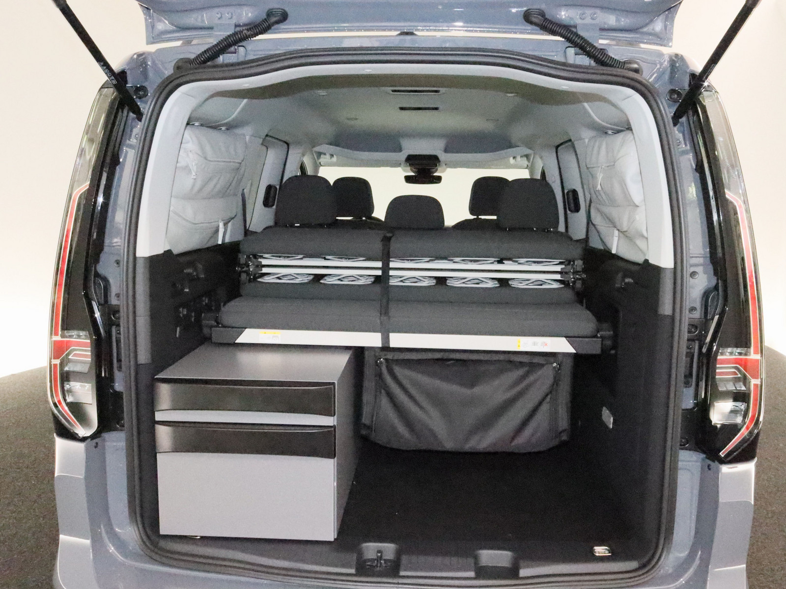 VW Caddy California 2.0 TDI Maxi VW Caddy California 2.0 TDI Maxi