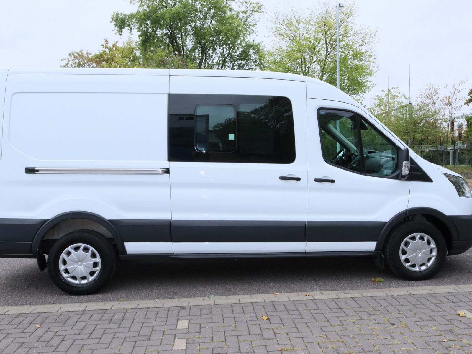 FORD Transit FT 350 2.0 TDCi DPF 350 L3 Trend FWD FORD Transit FT 350 2.0 TDCi DPF 350 L3 Trend FWD