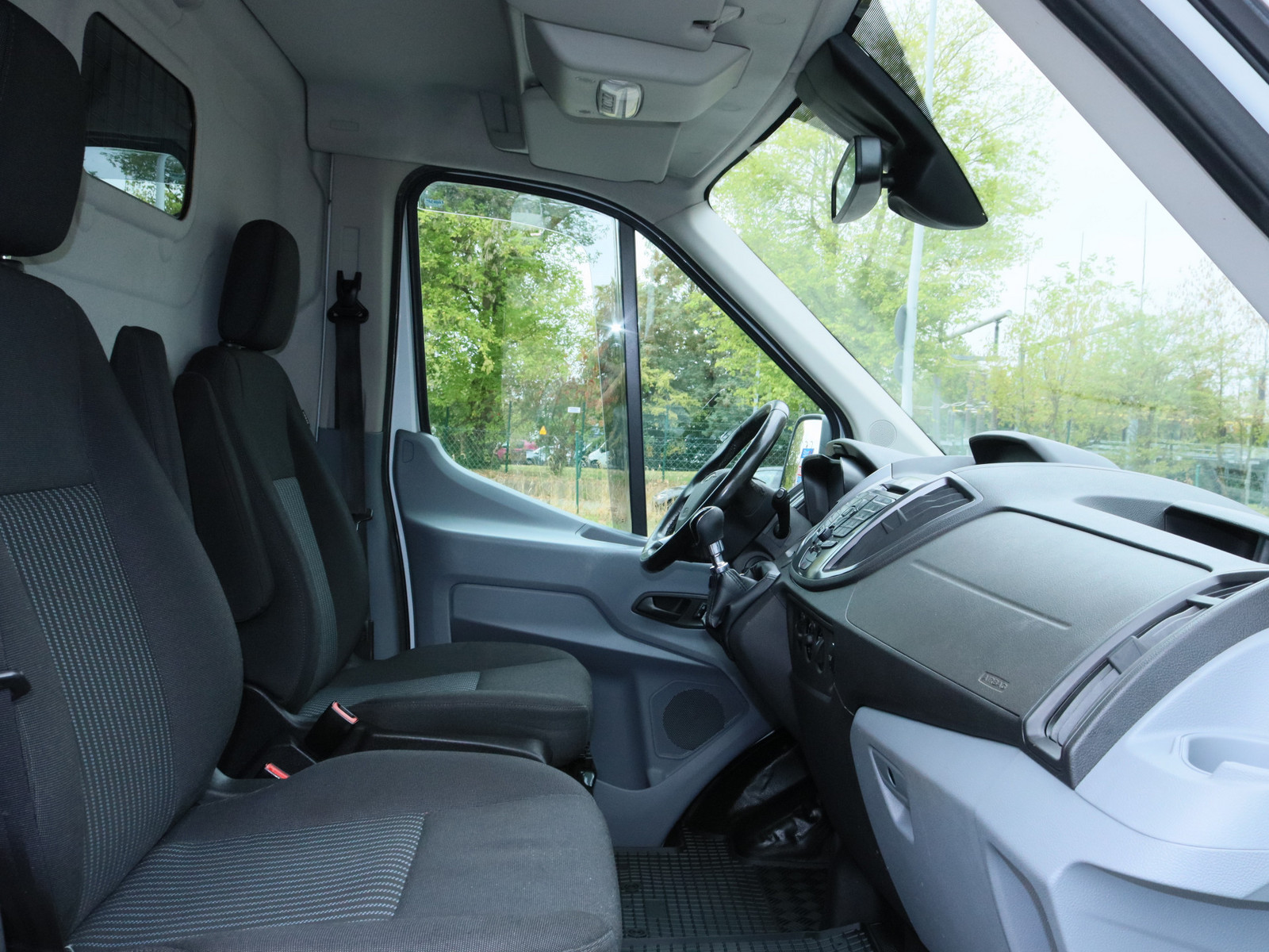 FORD Transit FT 350 2.0 TDCi DPF 350 L3 Trend FWD FORD Transit FT 350 2.0 TDCi DPF 350 L3 Trend FWD