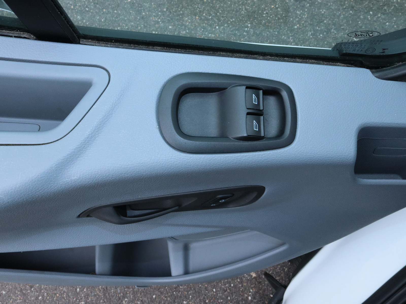 FORD Transit FT 350 2.0 TDCi DPF 350 L3 Trend FWD FORD Transit FT 350 2.0 TDCi DPF 350 L3 Trend FWD