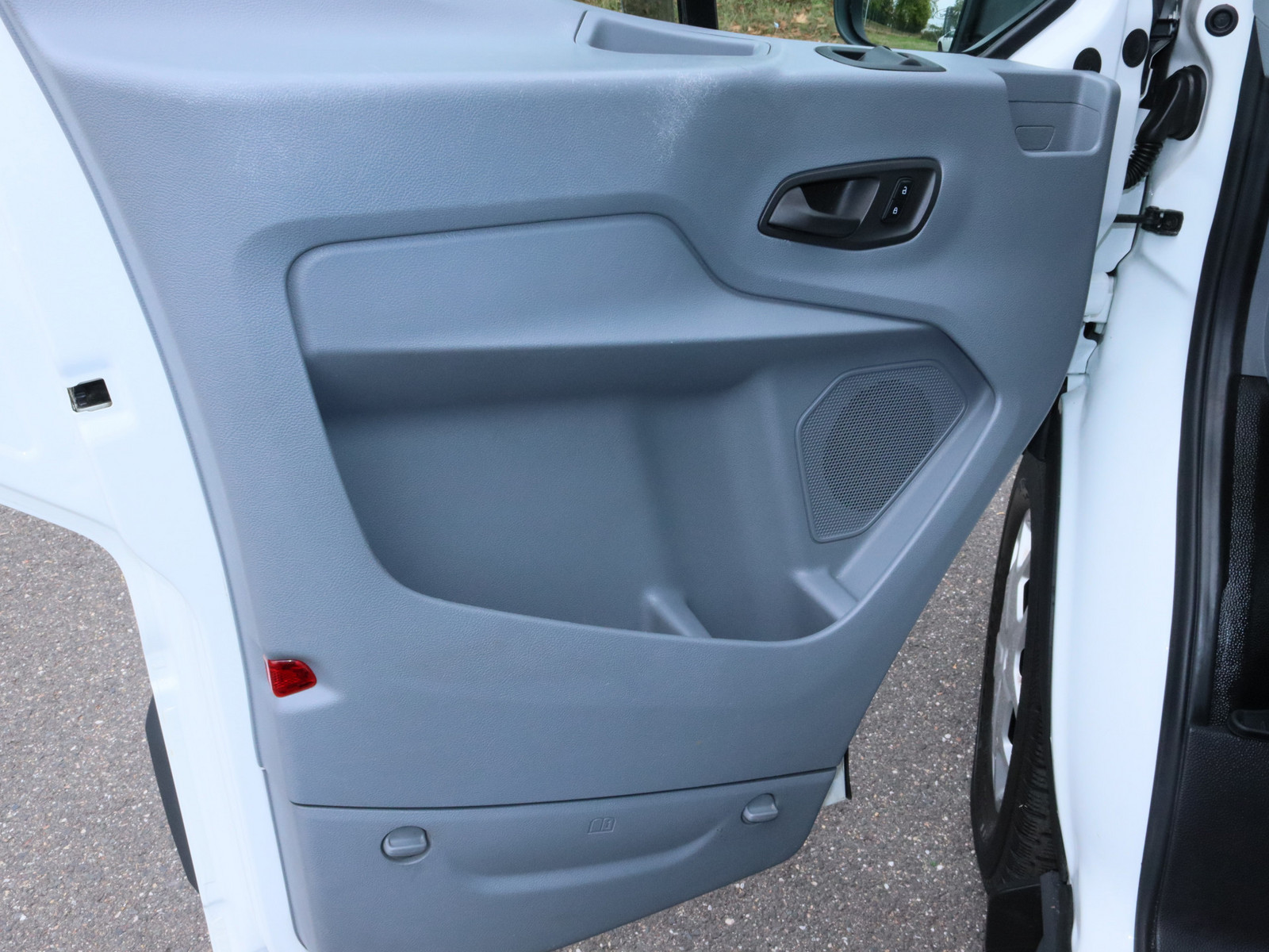 FORD Transit FT 350 2.0 TDCi DPF 350 L3 Trend FWD FORD Transit FT 350 2.0 TDCi DPF 350 L3 Trend FWD