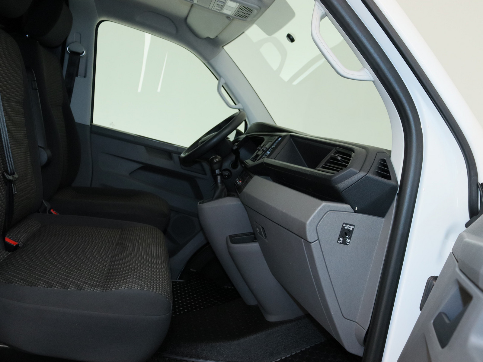 VW T6.1 Transporter Kasten 2.0 TDI FWD EcoProfi VW T6.1 Transporter Kasten 2.0 TDI FWD EcoProfi