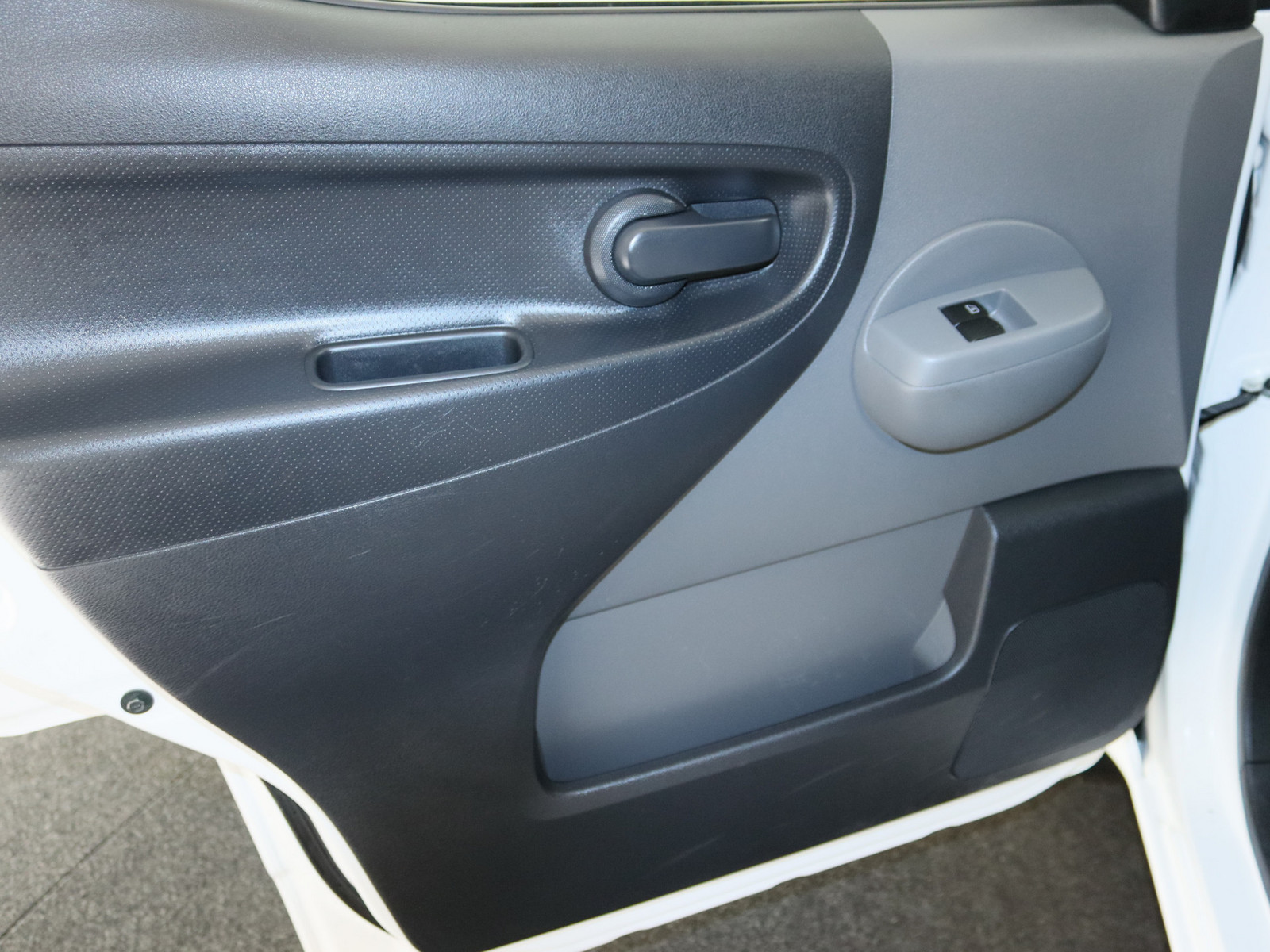 NISSAN NV200 /Evalia e-Kasten Comfort NISSAN NV200 /Evalia e-Kasten Comfort