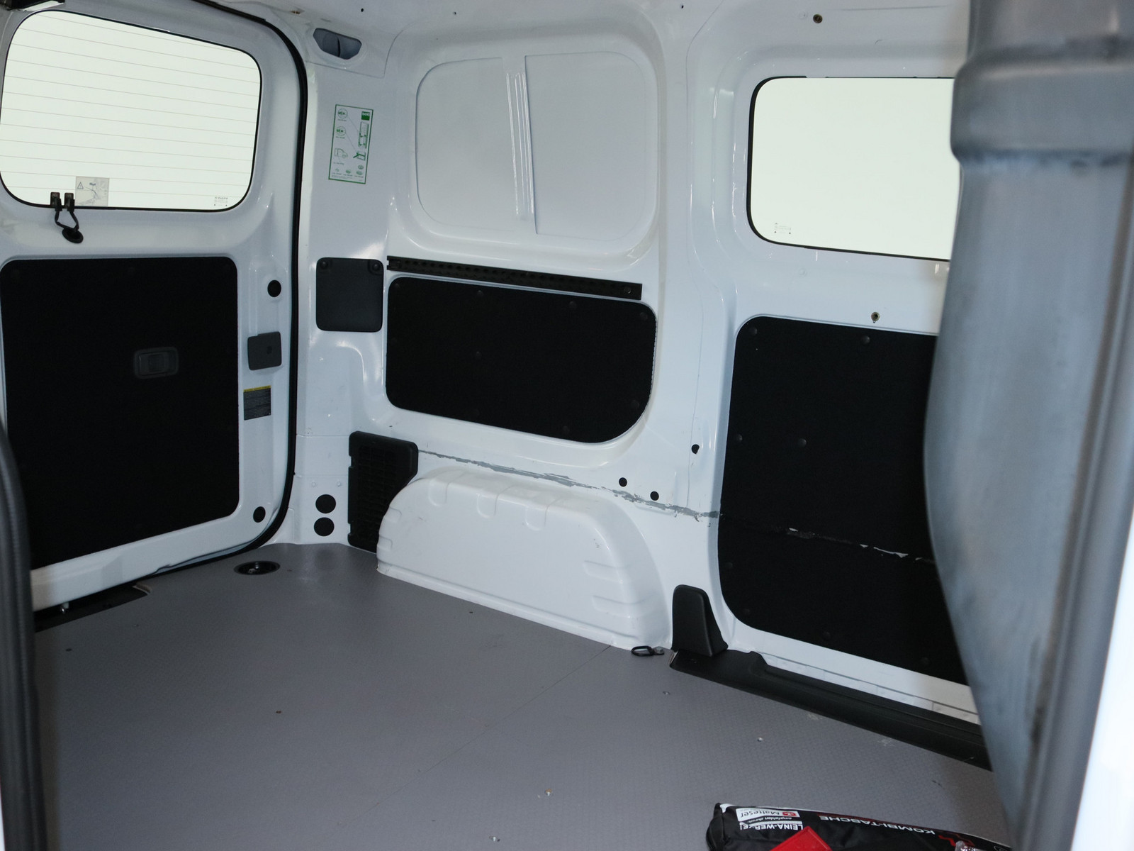 NISSAN NV200 /Evalia e-Kasten Comfort NISSAN NV200 /Evalia e-Kasten Comfort