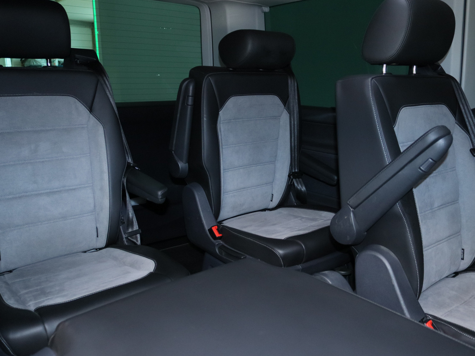 VW T6.1 Transporter Multivan 2.0 TDI Generation Six 4M VW T6.1 Transporter Multivan 2.0 TDI Generation Six 4M