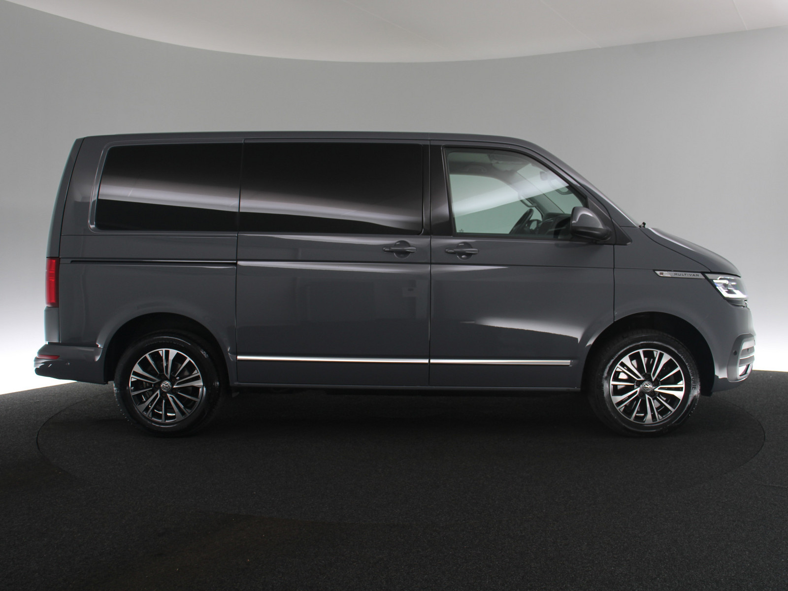 VW T6.1 Transporter Multivan 2.0 TDI Generation Six 4M VW T6.1 Transporter Multivan 2.0 TDI Generation Six 4M