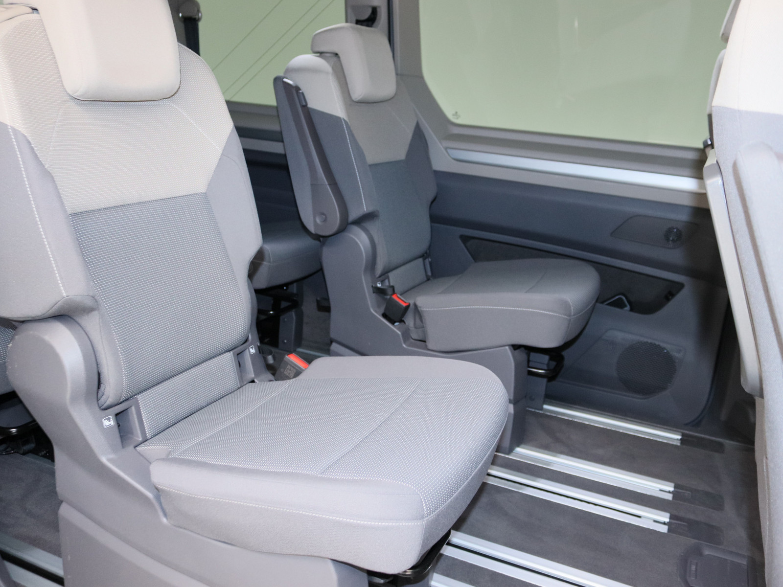 VW Multivan 2.0 TDI Life VW Multivan 2.0 TDI Life
