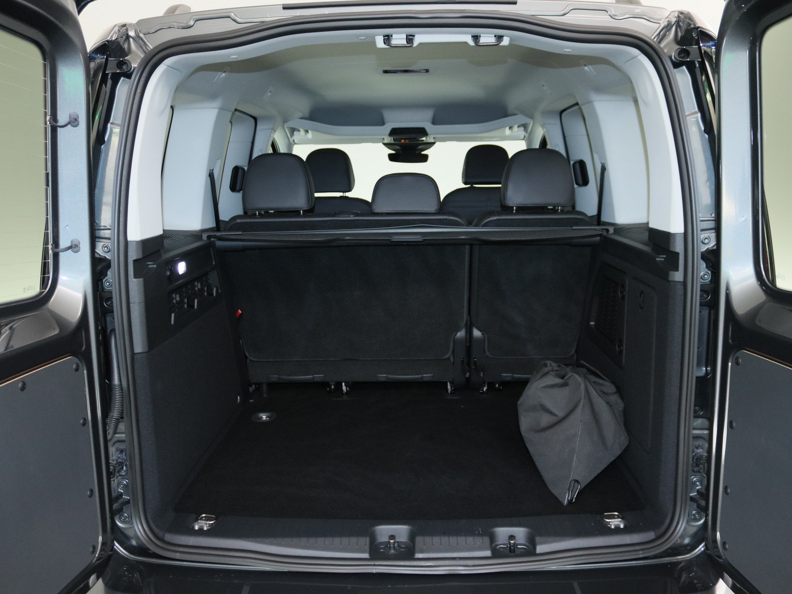 VW Caddy 1.5 TSI eHybrid Style VW Caddy 1.5 TSI eHybrid Style