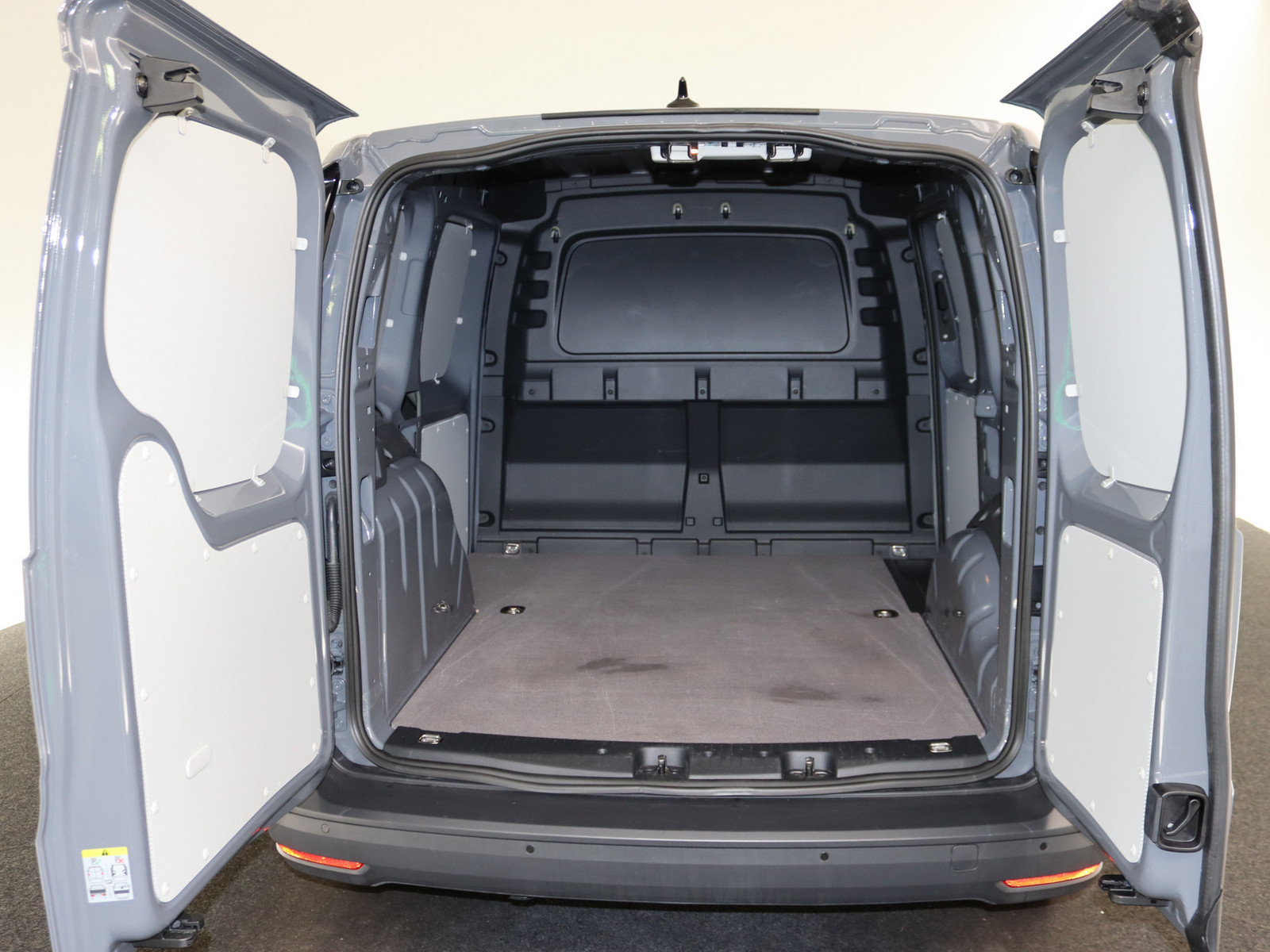 VW Caddy 2.0 TDI Cargo VW Caddy 2.0 TDI Cargo