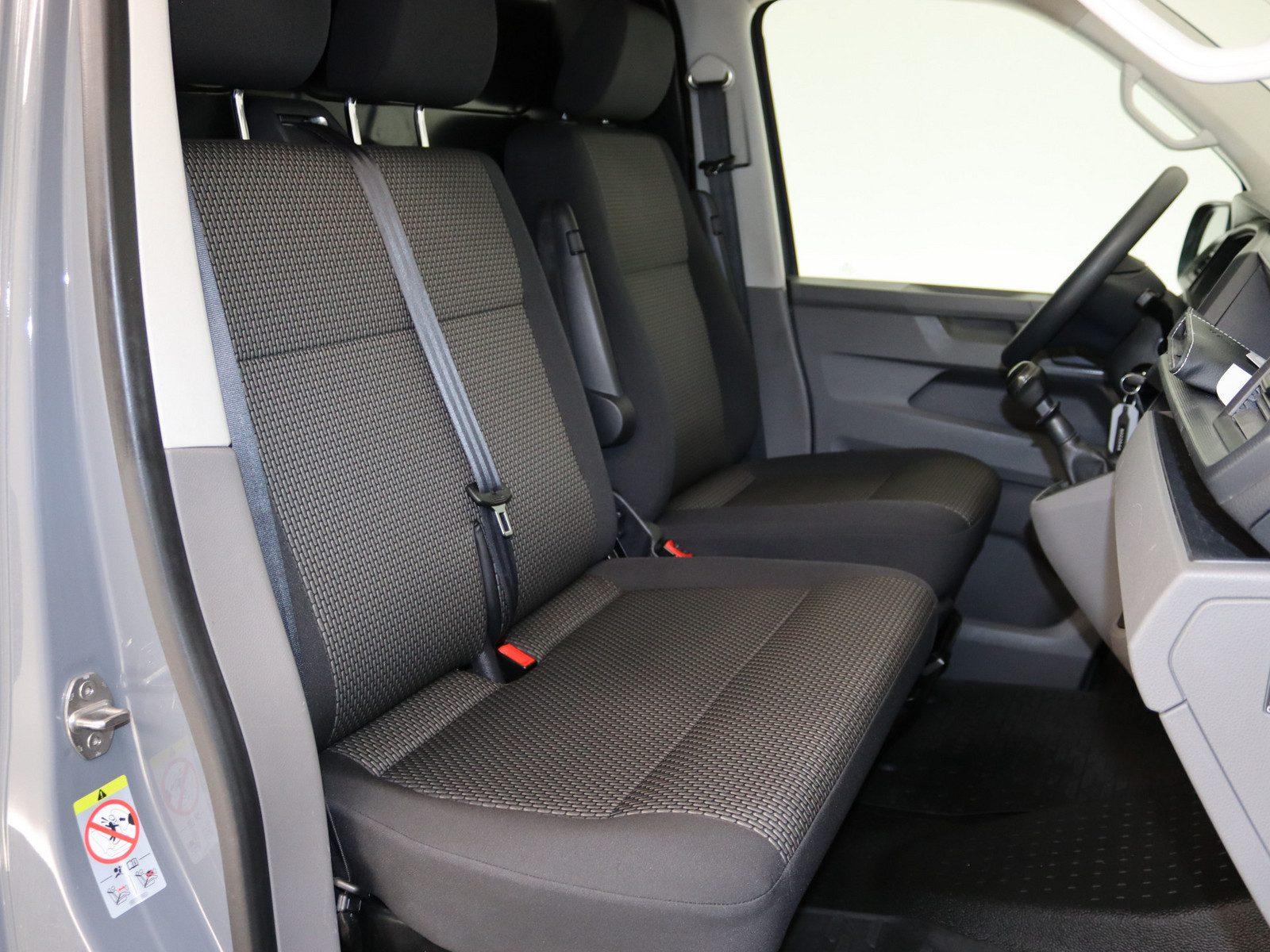 VW T6.1 Transporter Kasten 2.0 TDI FWD EcoProfi VW T6.1 Transporter Kasten 2.0 TDI FWD EcoProfi