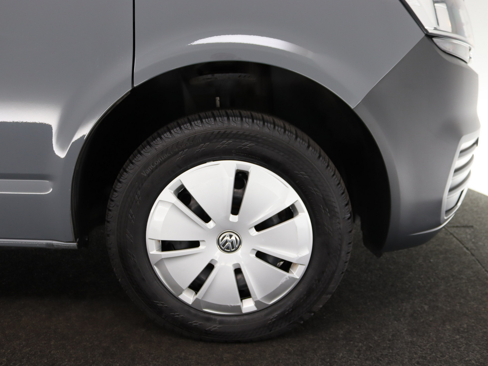 VW T6.1 Transporter Kasten 2.0 TDI FWD EcoProfi VW T6.1 Transporter Kasten 2.0 TDI FWD EcoProfi