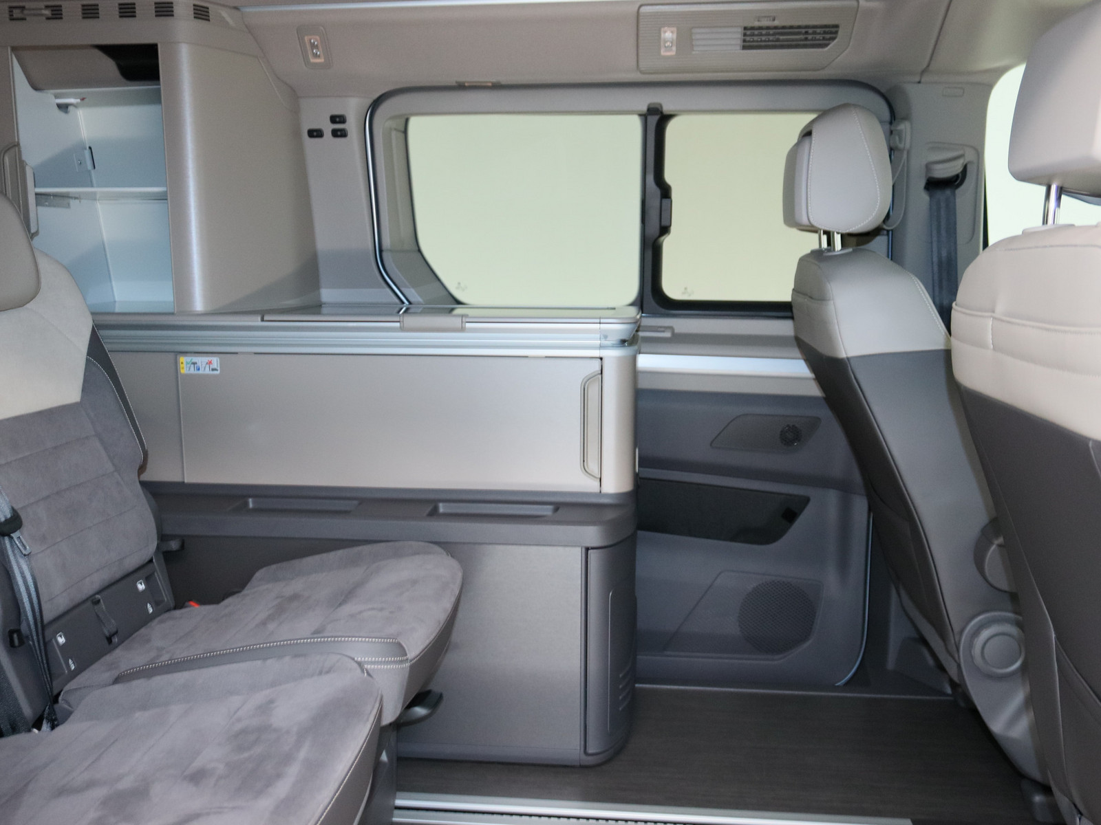 VW T7 California 2.0 TDI Ocean AHK MATRIX-LED STAND VW T7 California 2.0 TDI Ocean AHK MATRIX-LED STAND