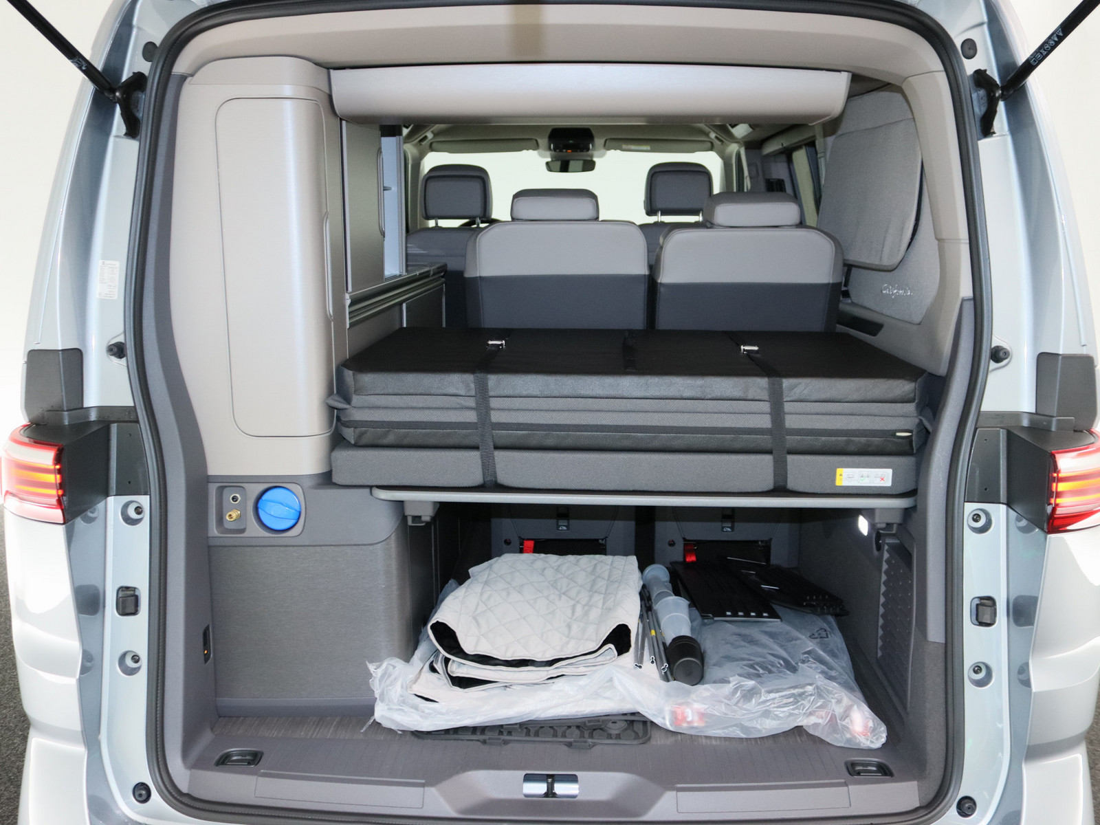 VW T7 California 2.0 TDI Ocean AHK MATRIX-LED STAND VW T7 California 2.0 TDI Ocean AHK MATRIX-LED STAND