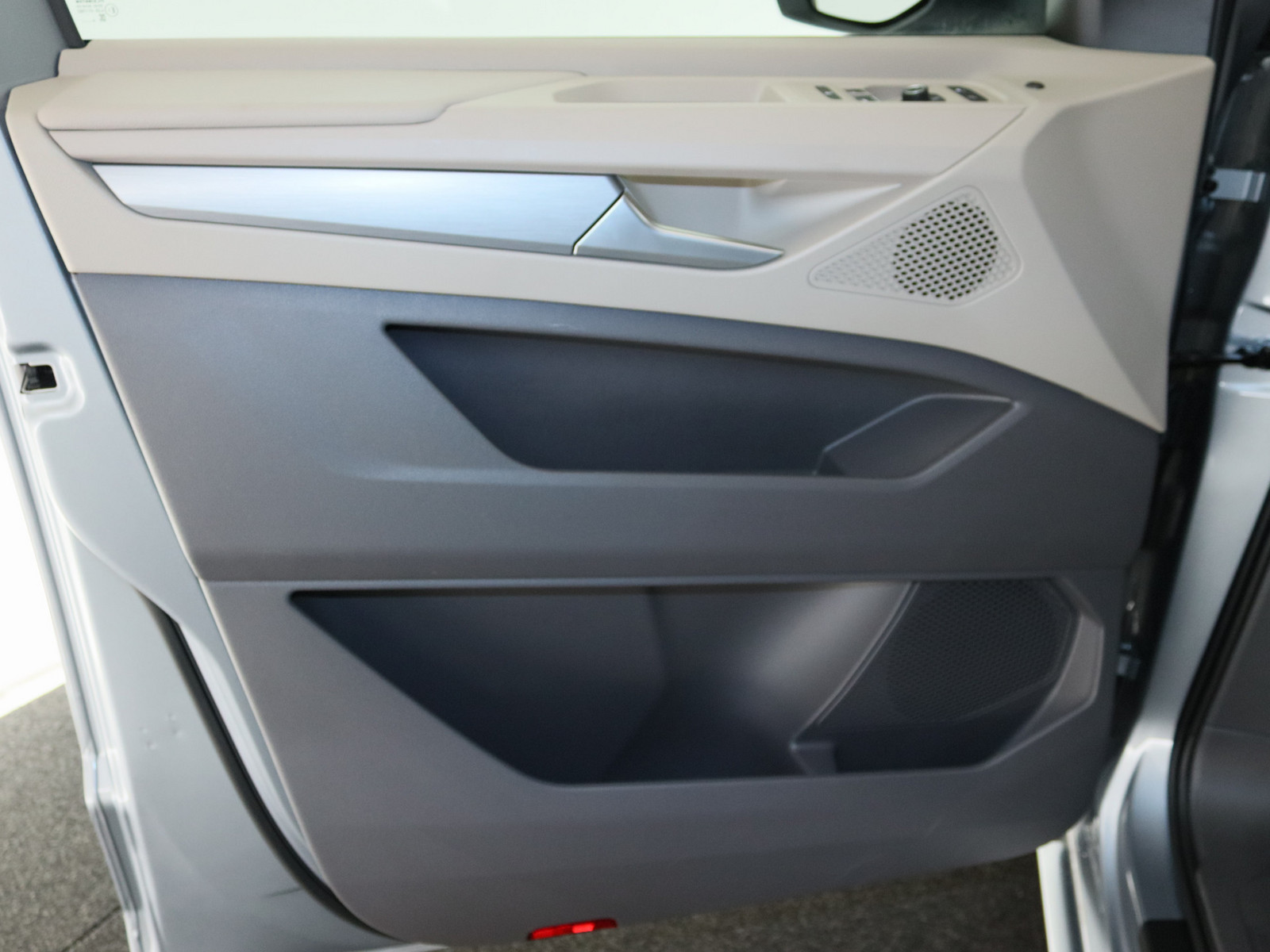 VW T7 California 2.0 TDI Ocean AHK MATRIX-LED STAND VW T7 California 2.0 TDI Ocean AHK MATRIX-LED STAND