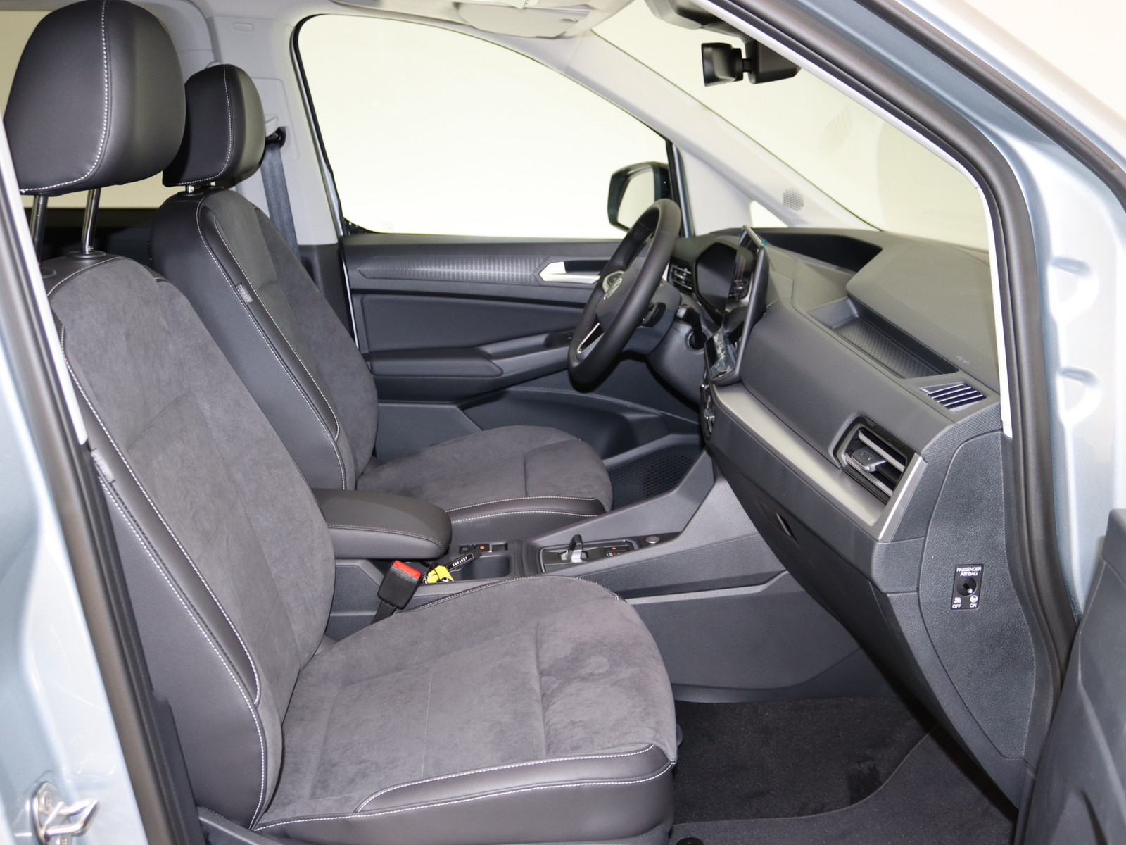 VW Caddy 2.0 TDI Style Maxi VW Caddy 2.0 TDI Style Maxi