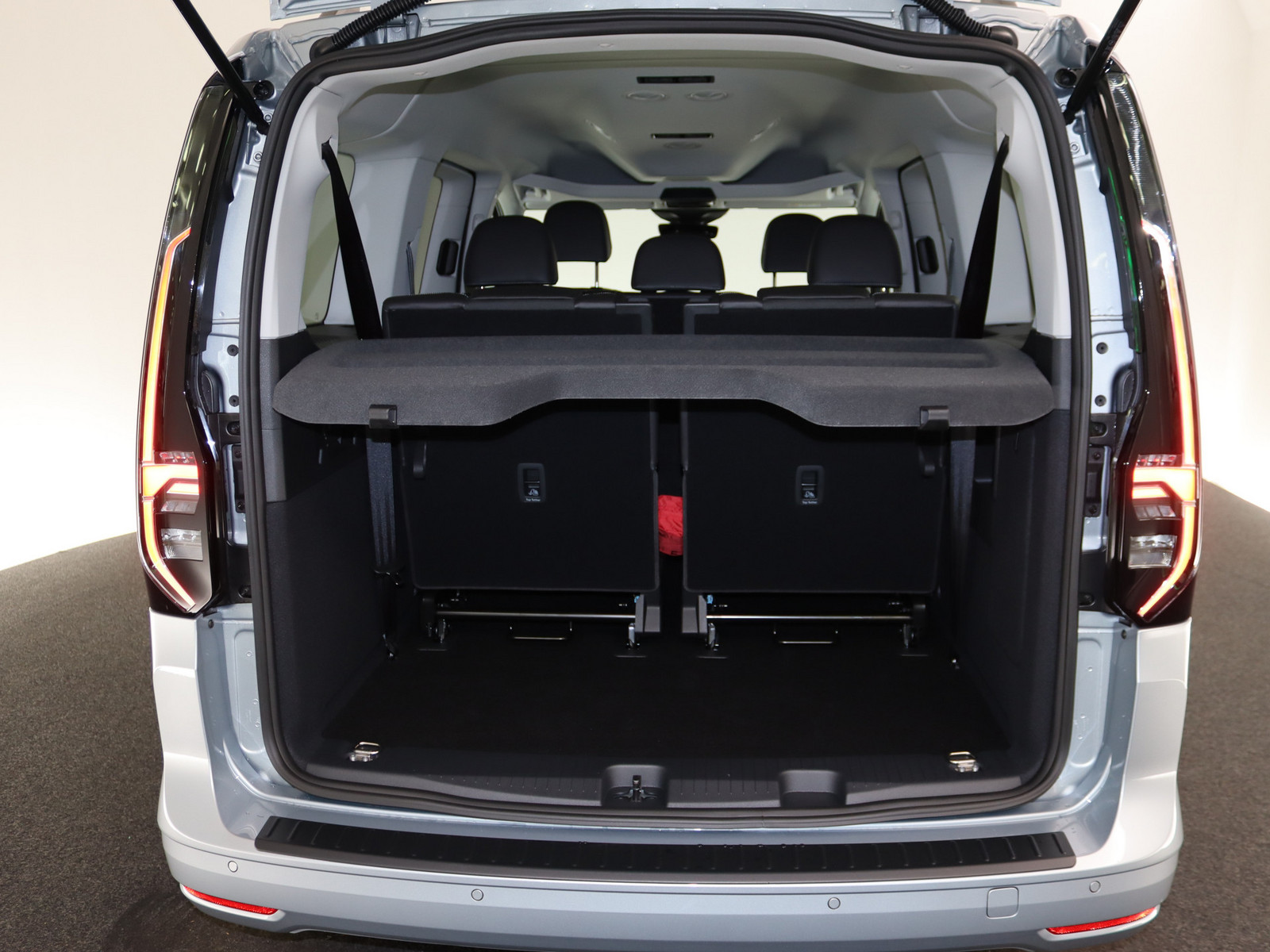 VW Caddy 2.0 TDI Style Maxi VW Caddy 2.0 TDI Style Maxi