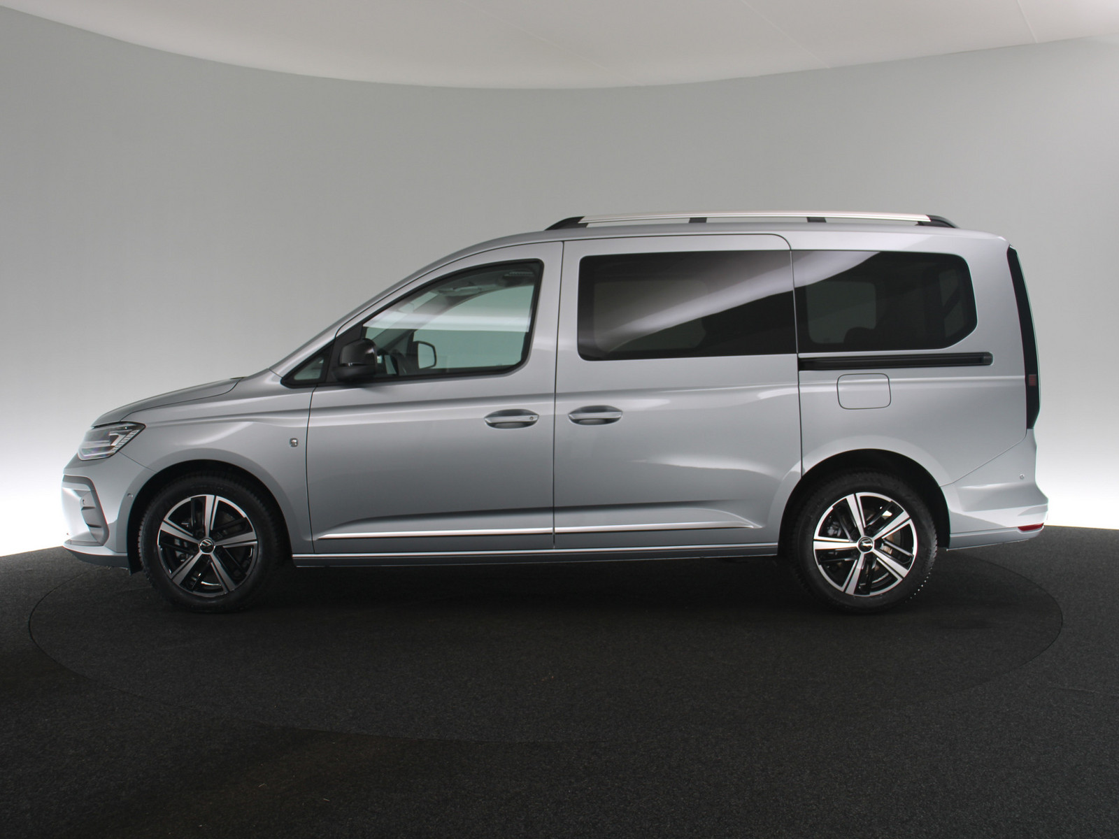 VW Caddy 2.0 TDI Style Maxi VW Caddy 2.0 TDI Style Maxi